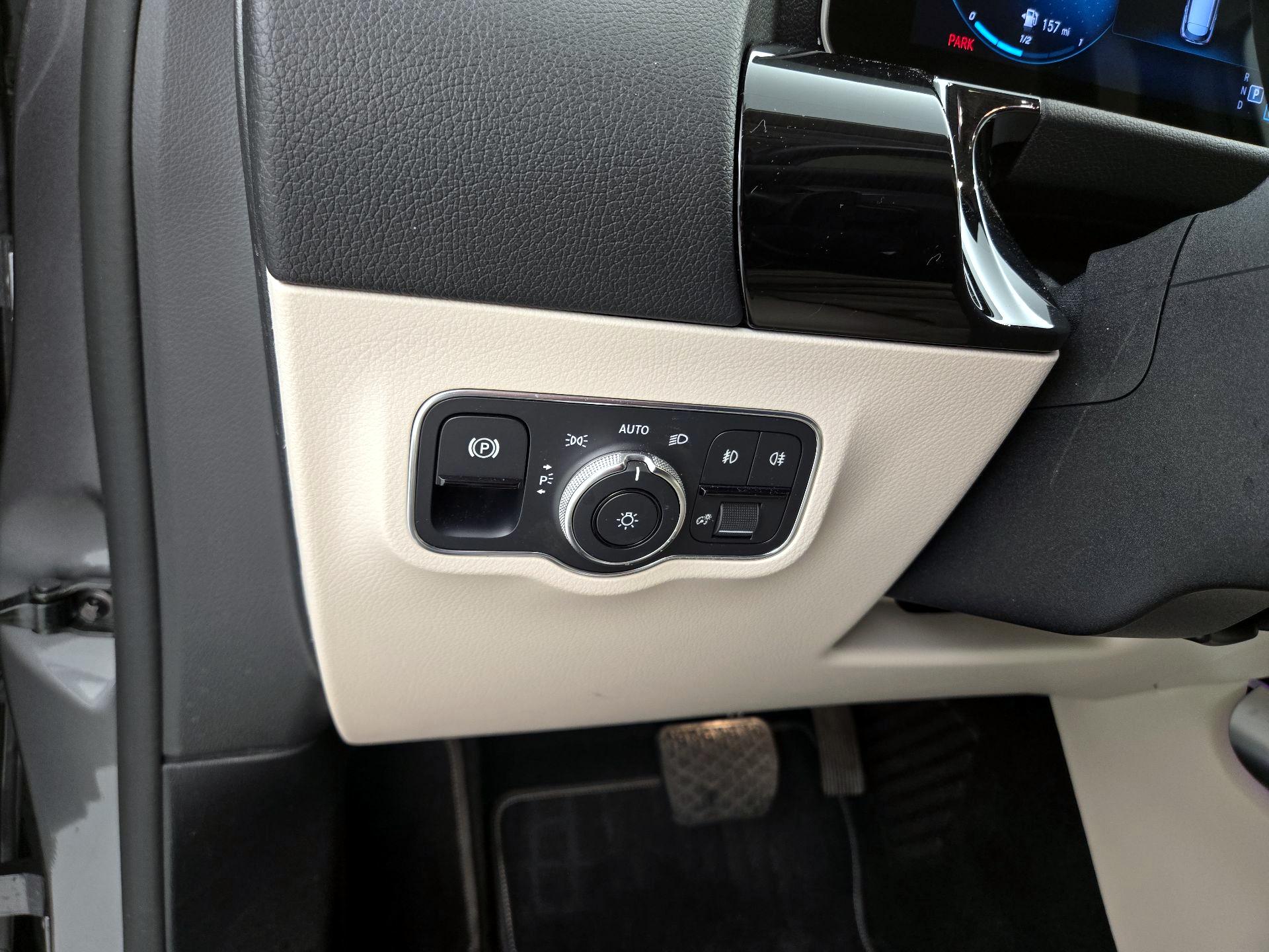 Thumbnail: 2021 Mercedes-Benz GLA - 13