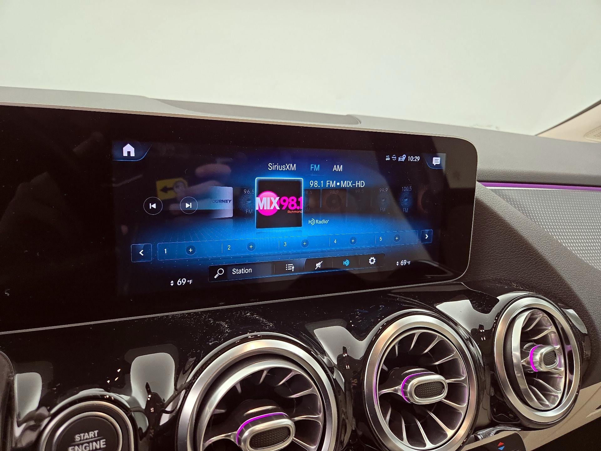 Thumbnail: 2021 Mercedes-Benz GLA - 15