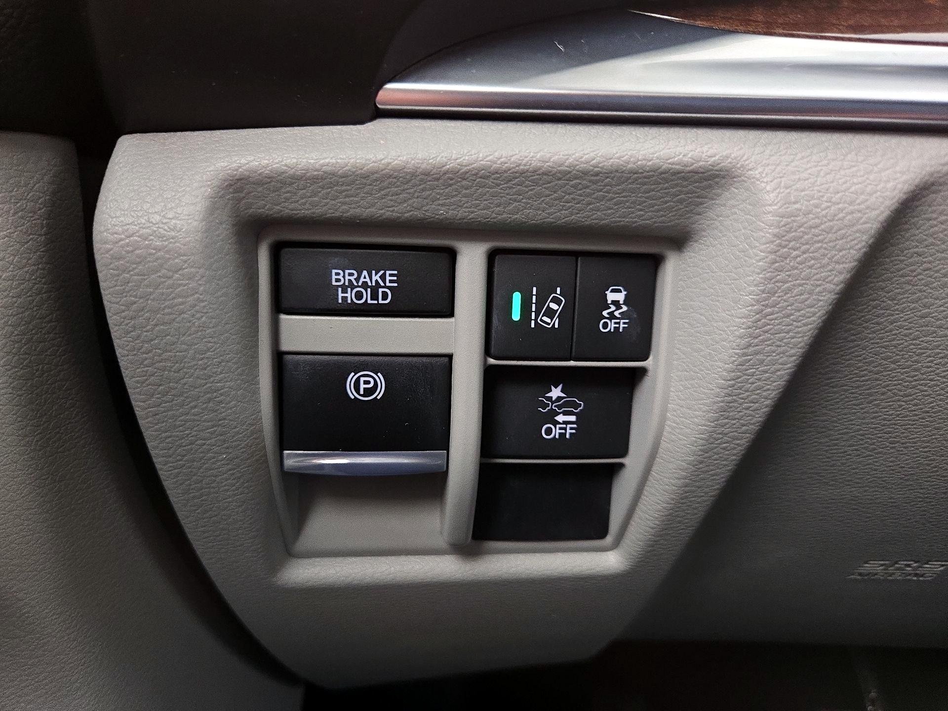 Thumbnail: 2019 Acura MDX - 13