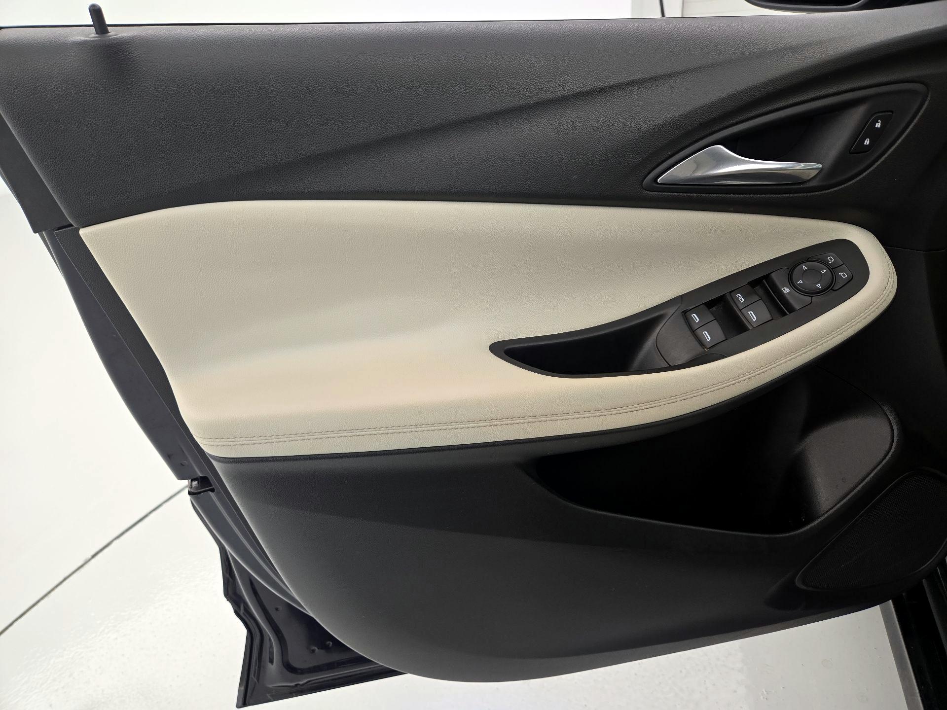 Thumbnail: 2021 Buick Encore GX - 12