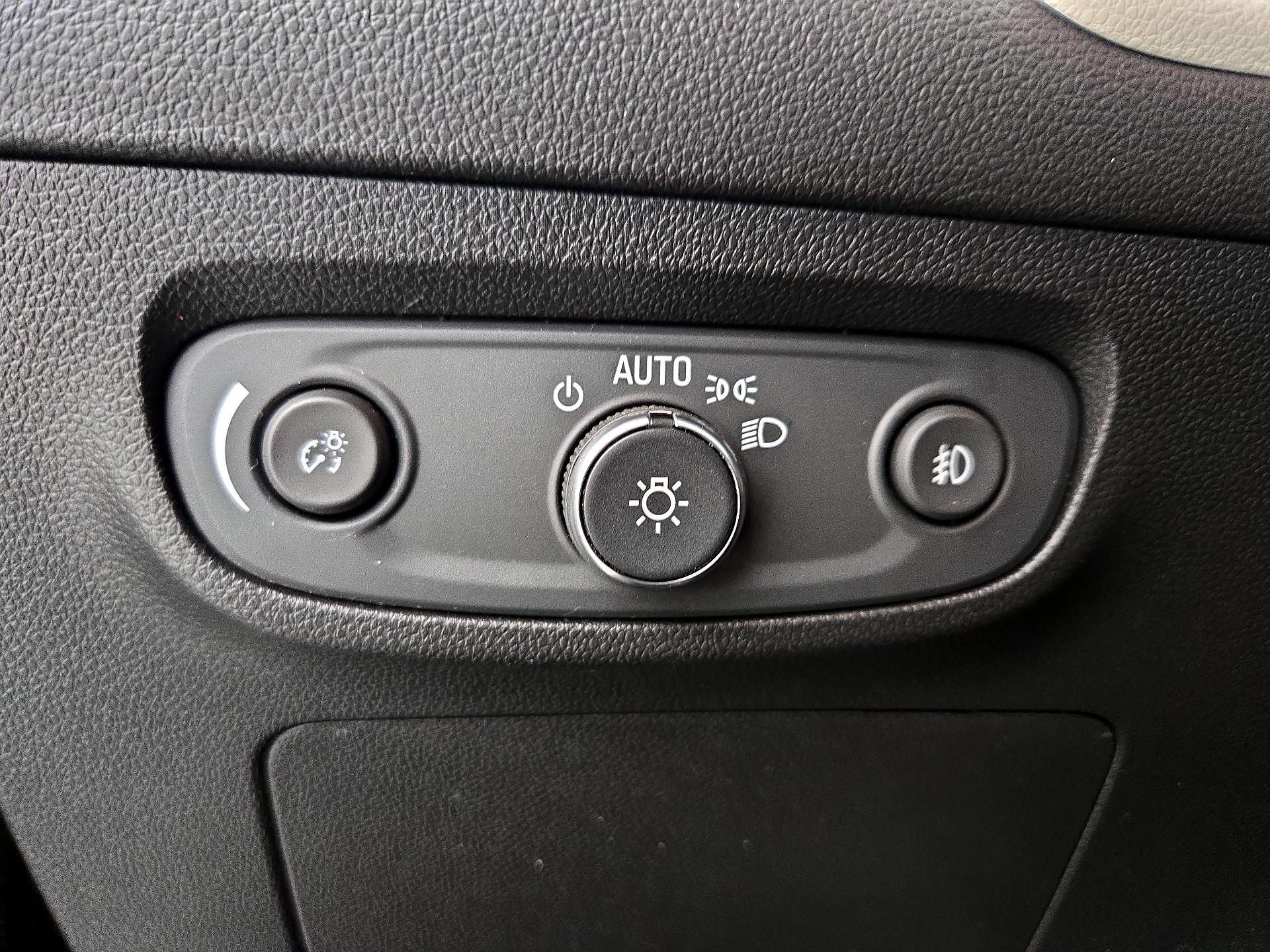 Thumbnail: 2021 Buick Encore GX - 13