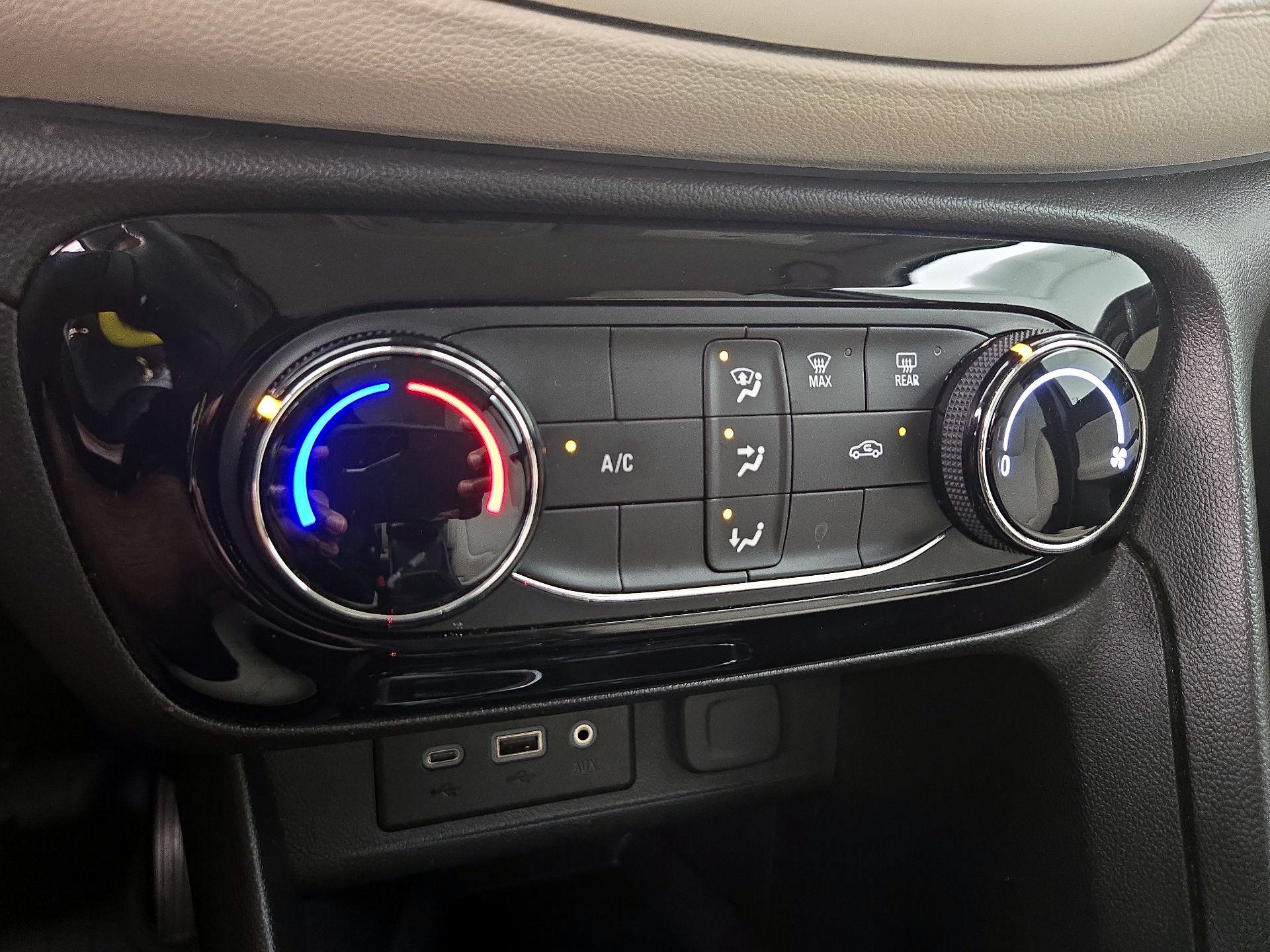 Thumbnail: 2021 Buick Encore GX - 16