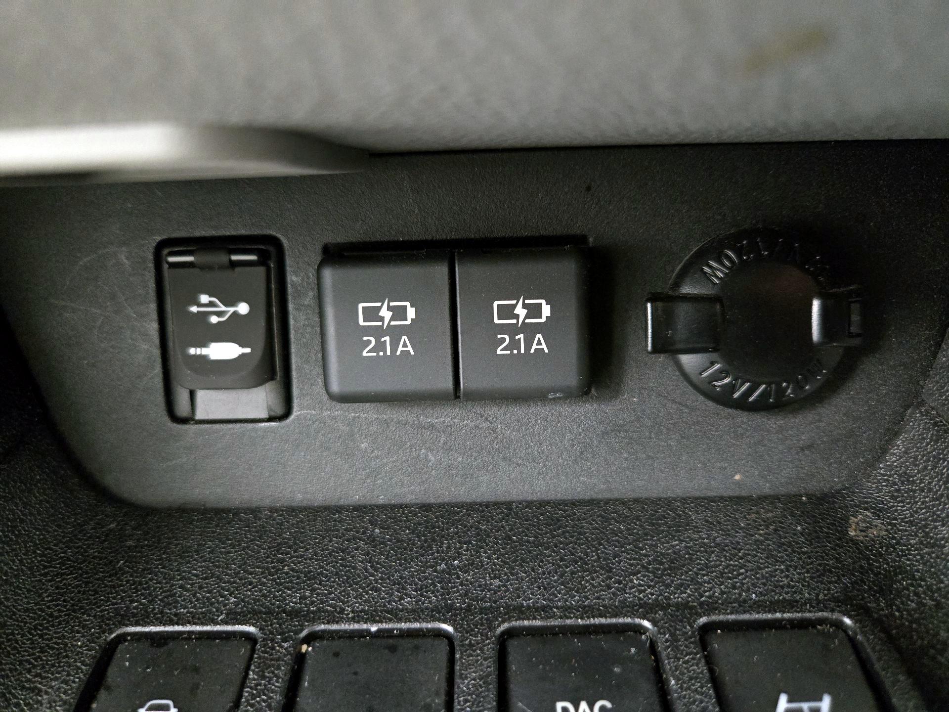 Thumbnail: 2019 Toyota Highlander - 18