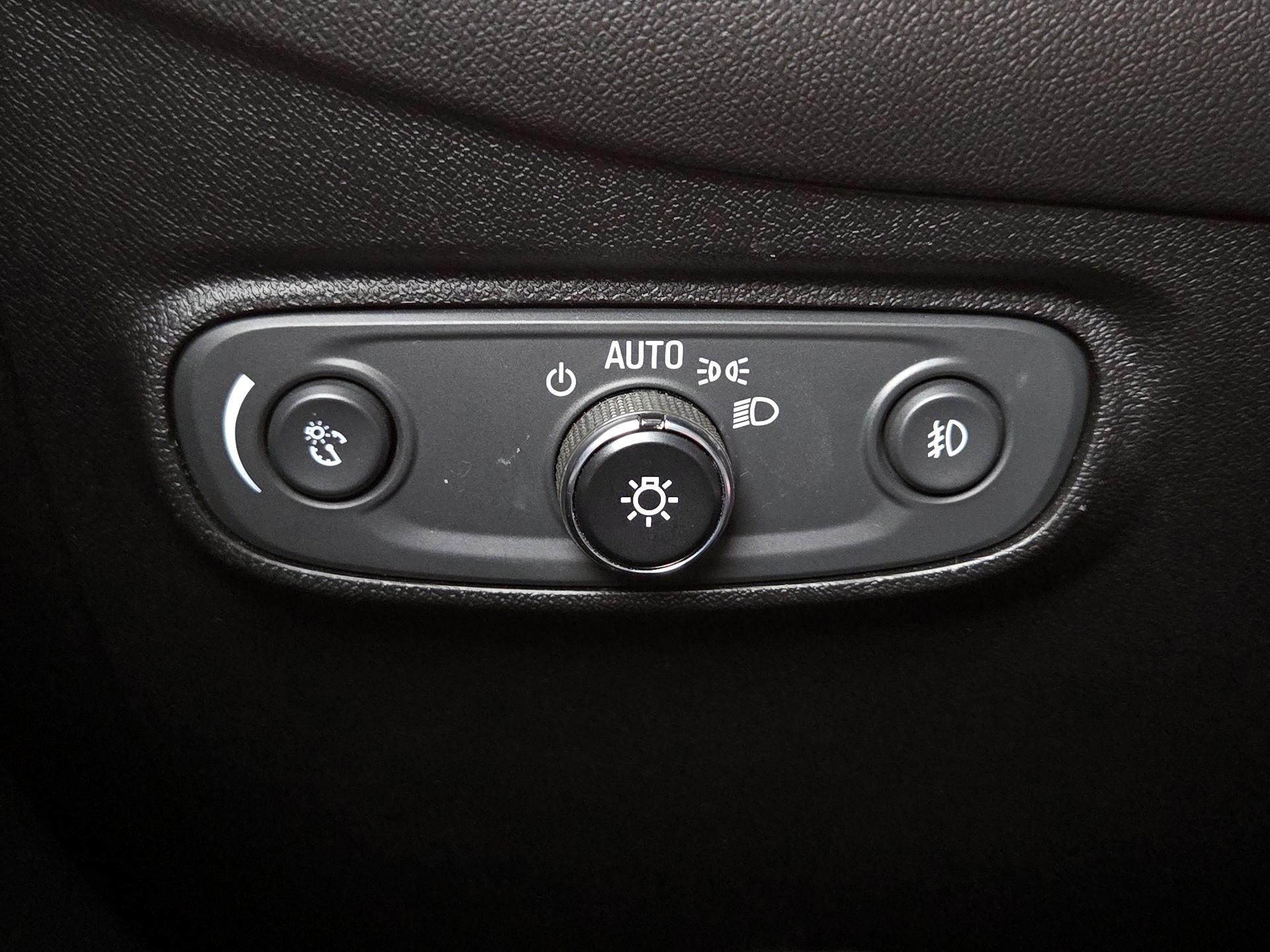 Thumbnail: 2019 Chevrolet Equinox - 13