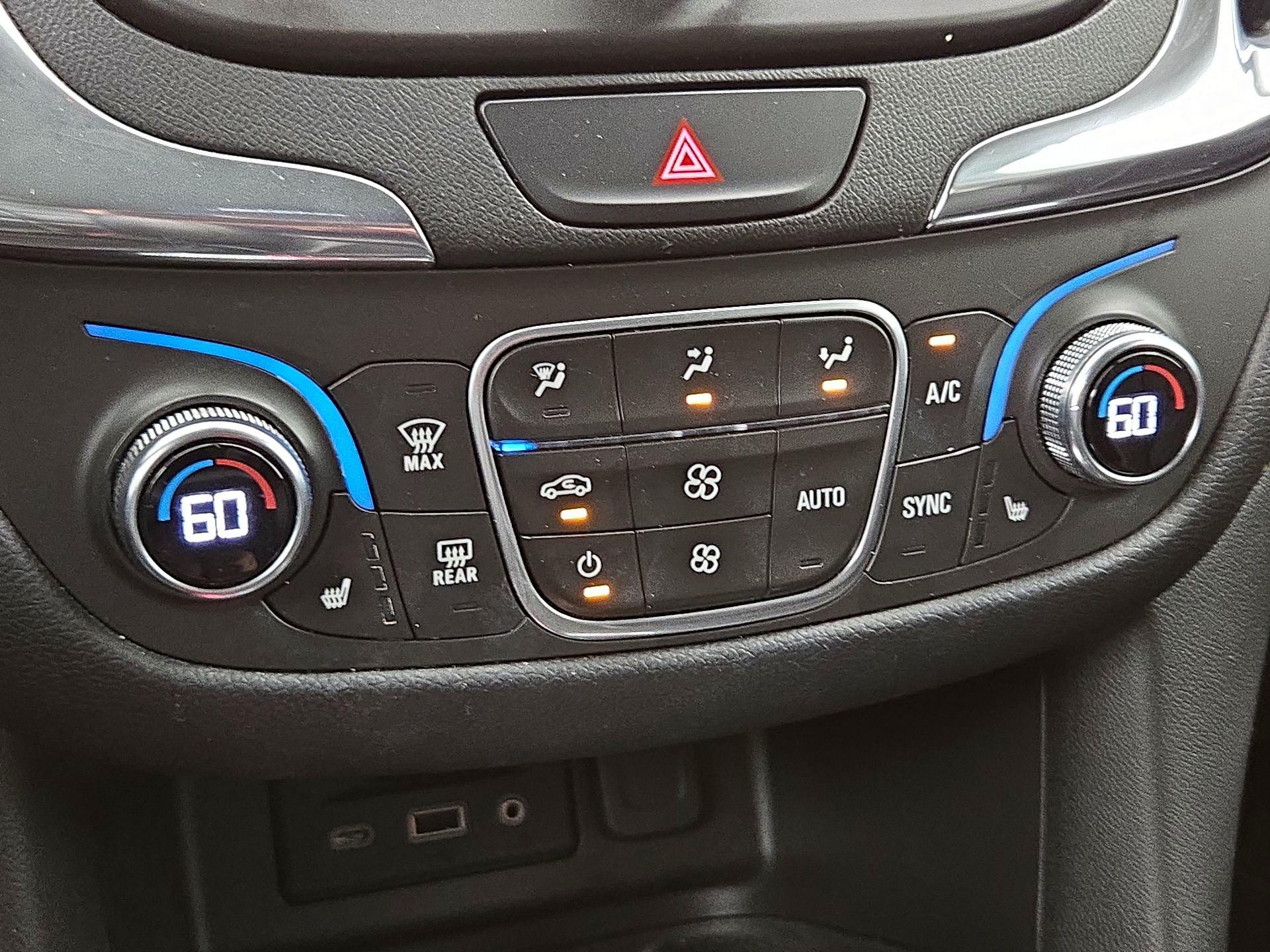 Thumbnail: 2019 Chevrolet Equinox - 16