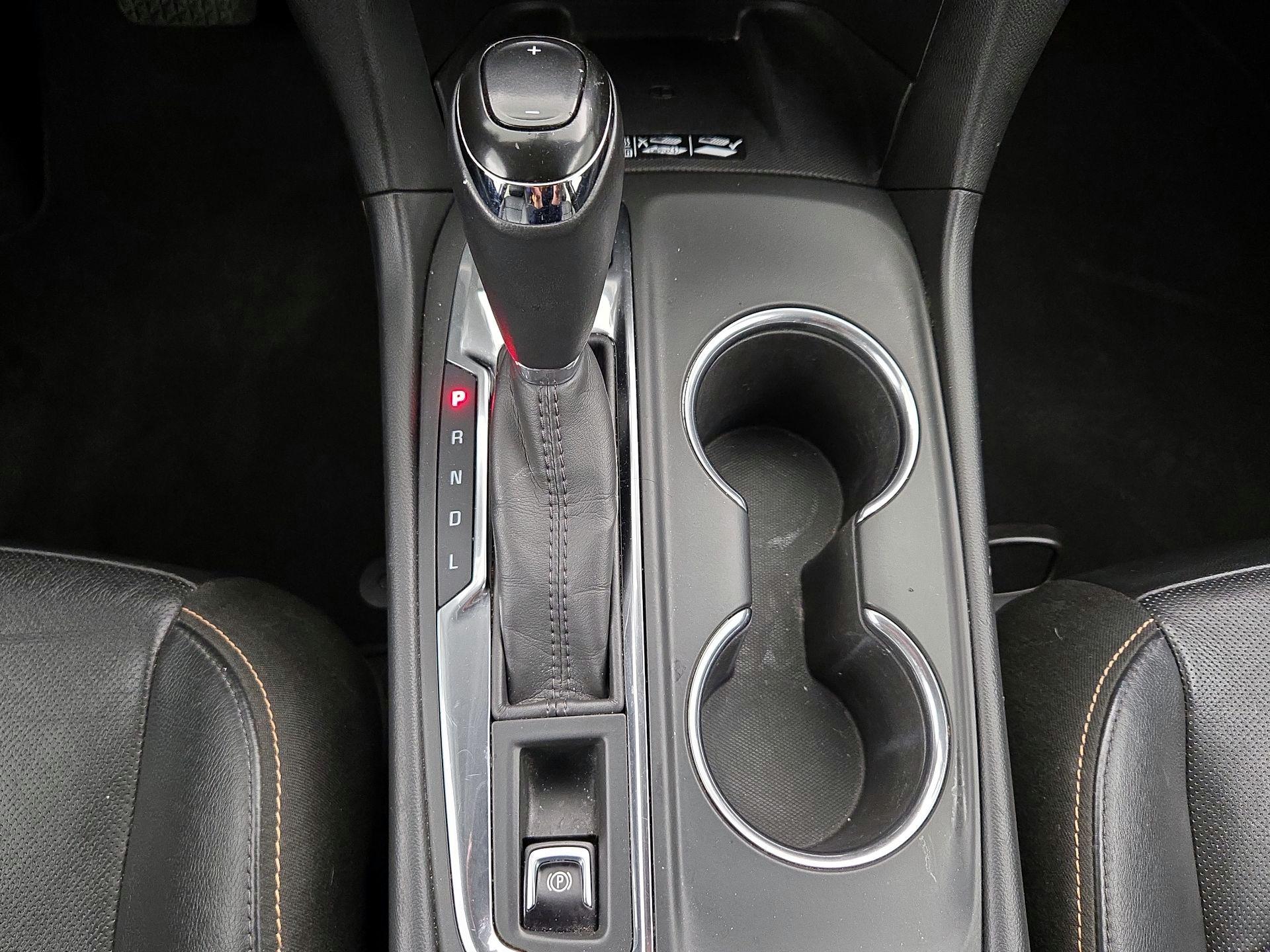 Thumbnail: 2019 Chevrolet Equinox - 17