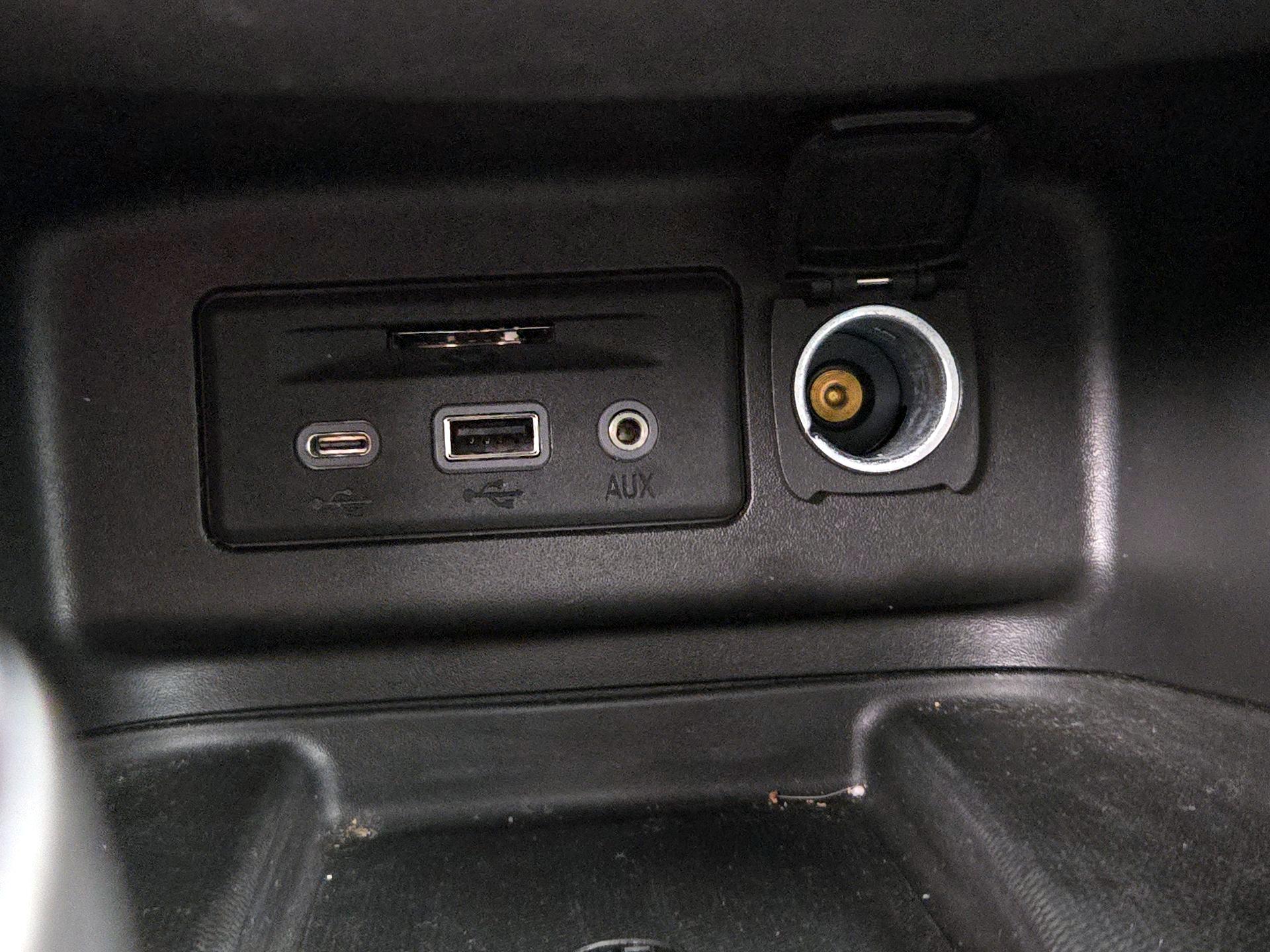 Thumbnail: 2019 Chevrolet Equinox - 18