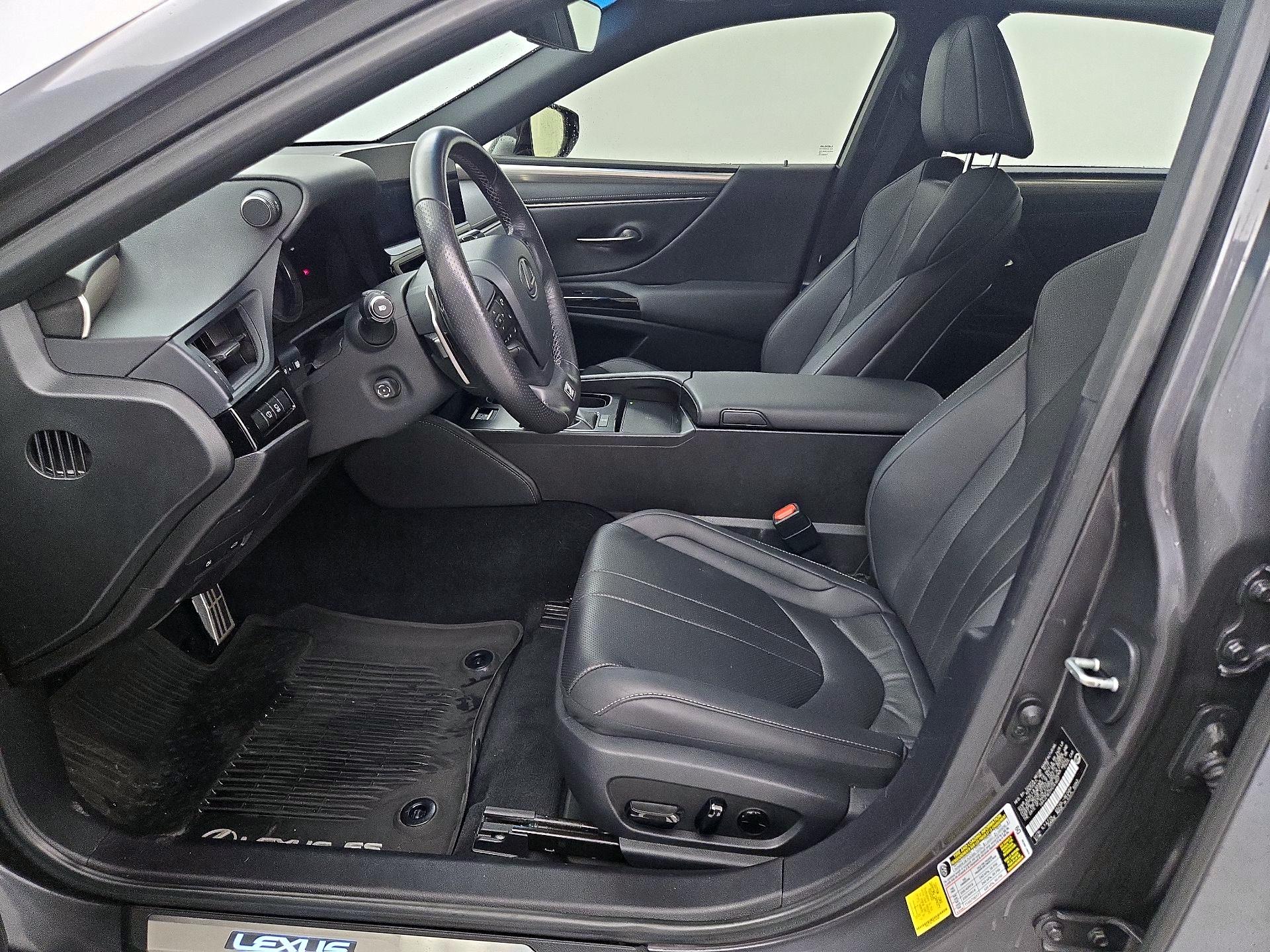 Thumbnail: 2023 Lexus ES - 11