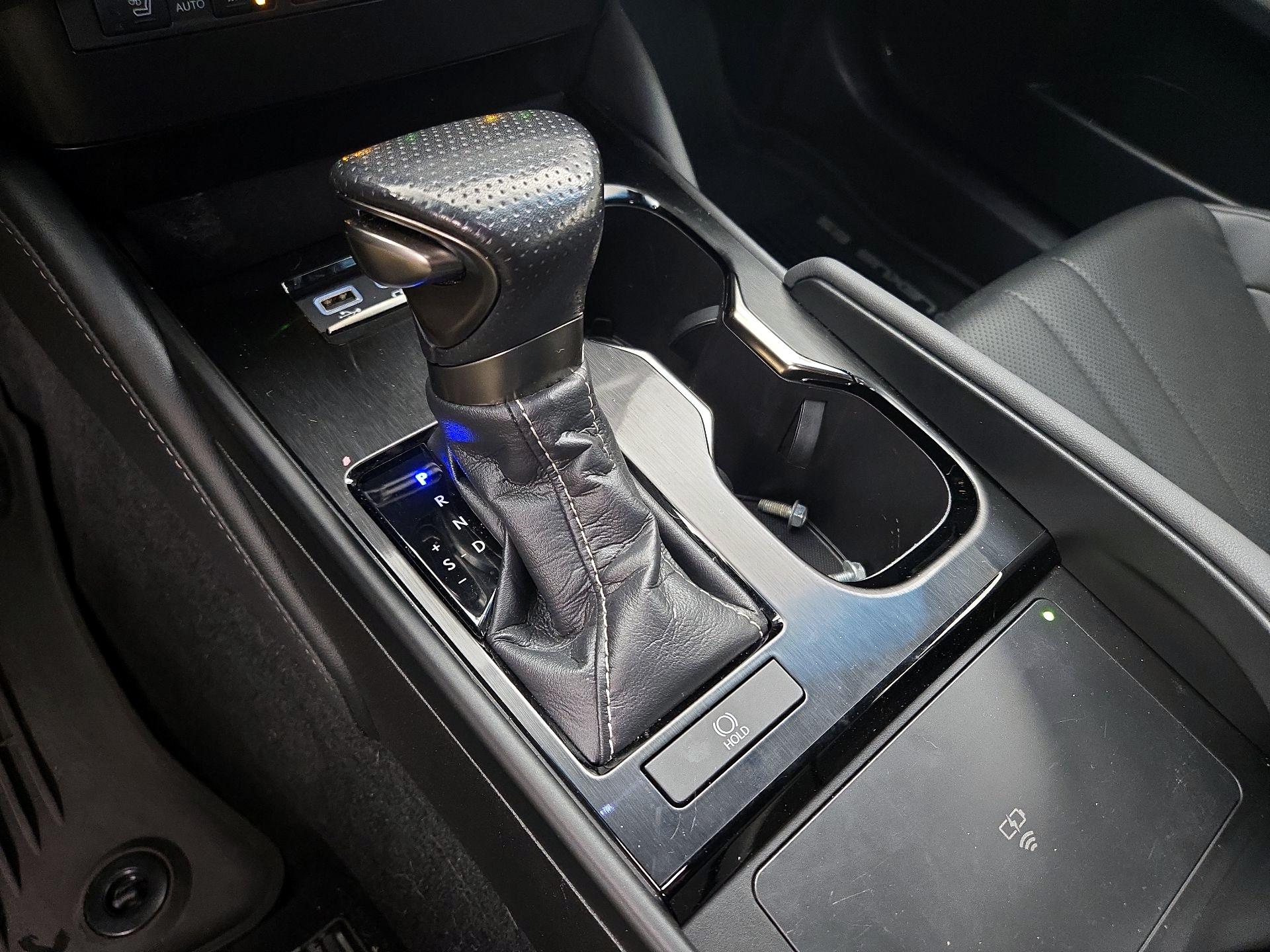 Thumbnail: 2023 Lexus ES - 17