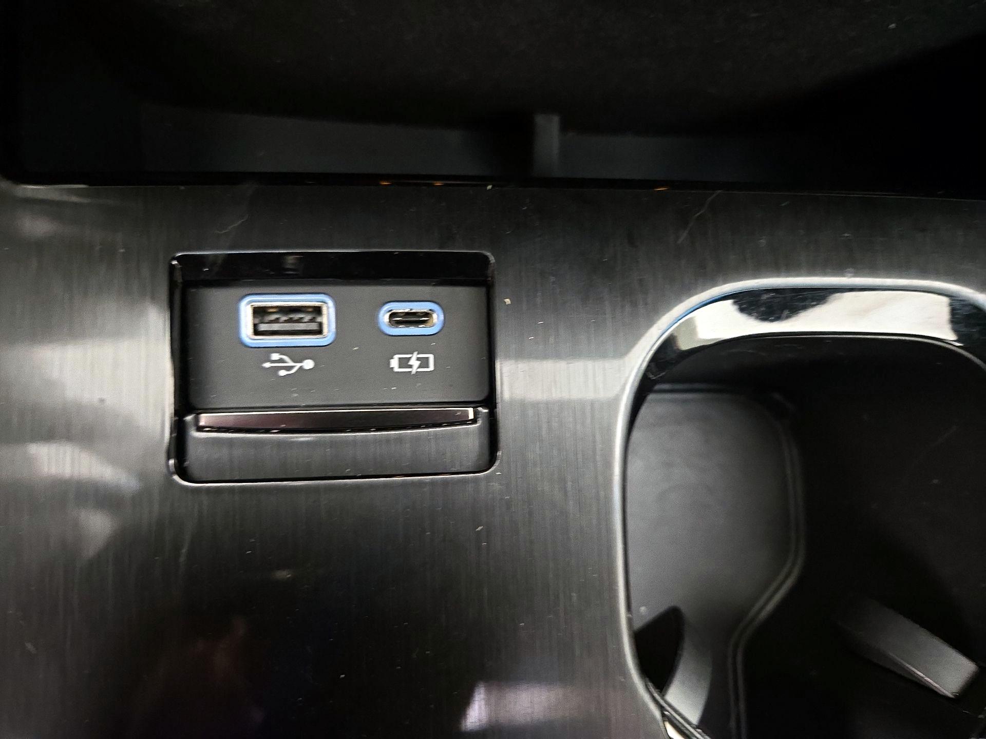 Thumbnail: 2023 Lexus ES - 18