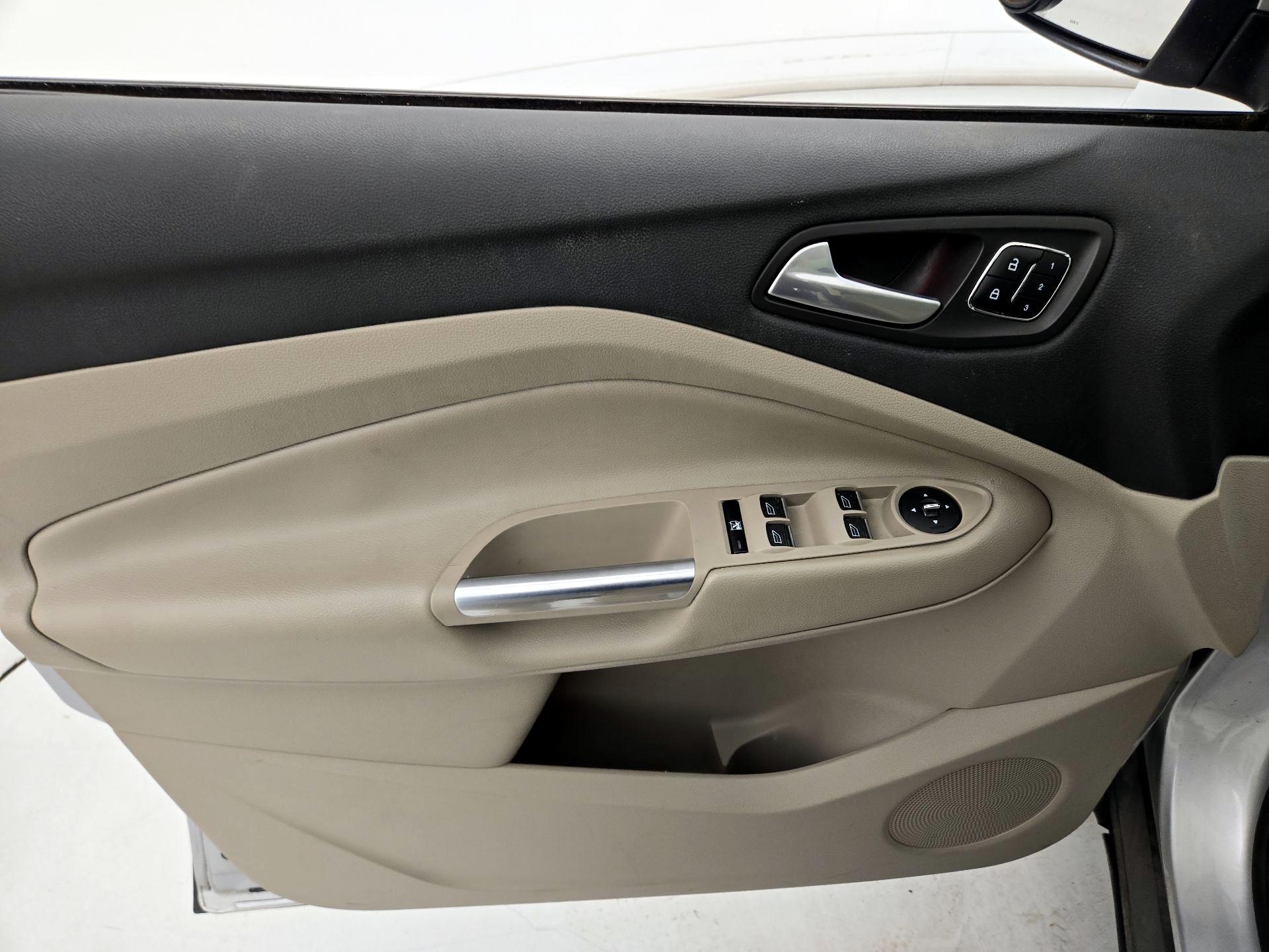 Thumbnail: 2014 Ford Escape - 12