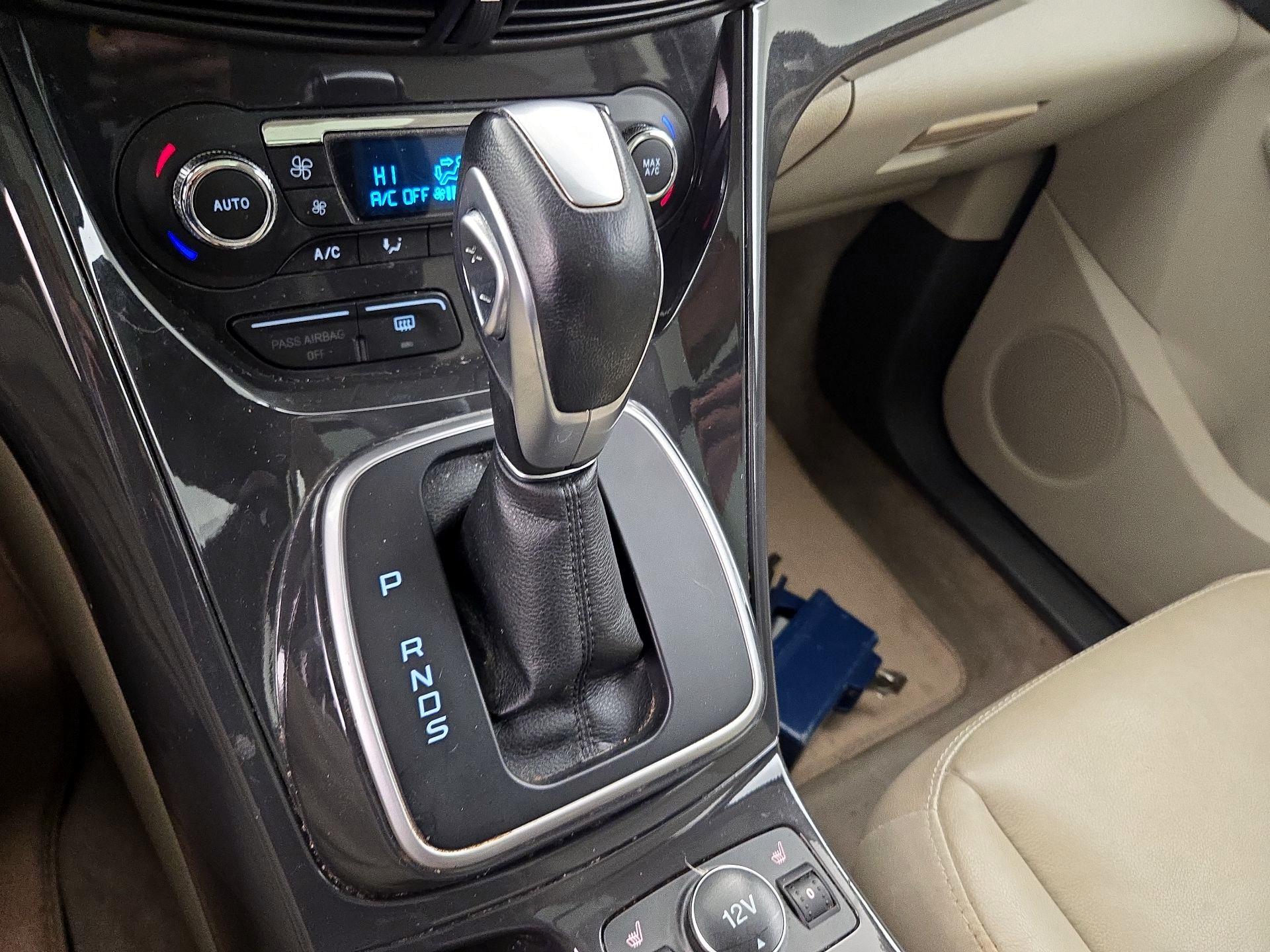 Thumbnail: 2014 Ford Escape - 18