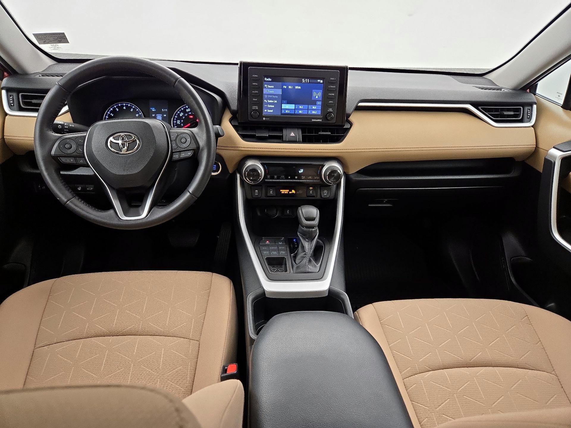 Thumbnail: 2022 Toyota RAV4 - 9