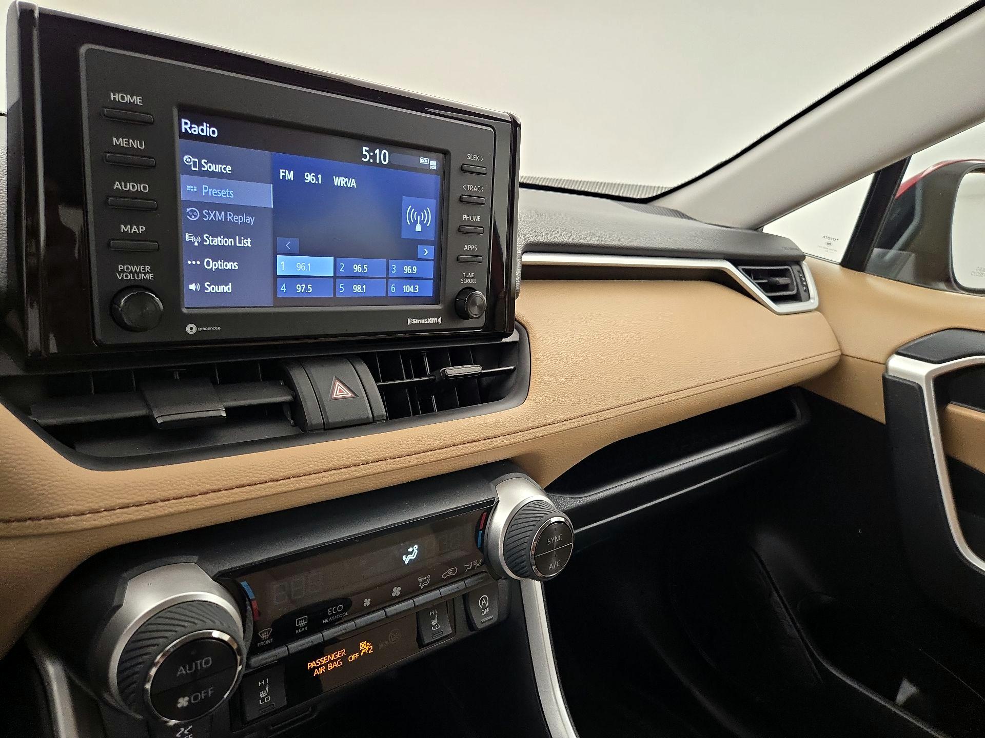 Thumbnail: 2022 Toyota RAV4 - 15