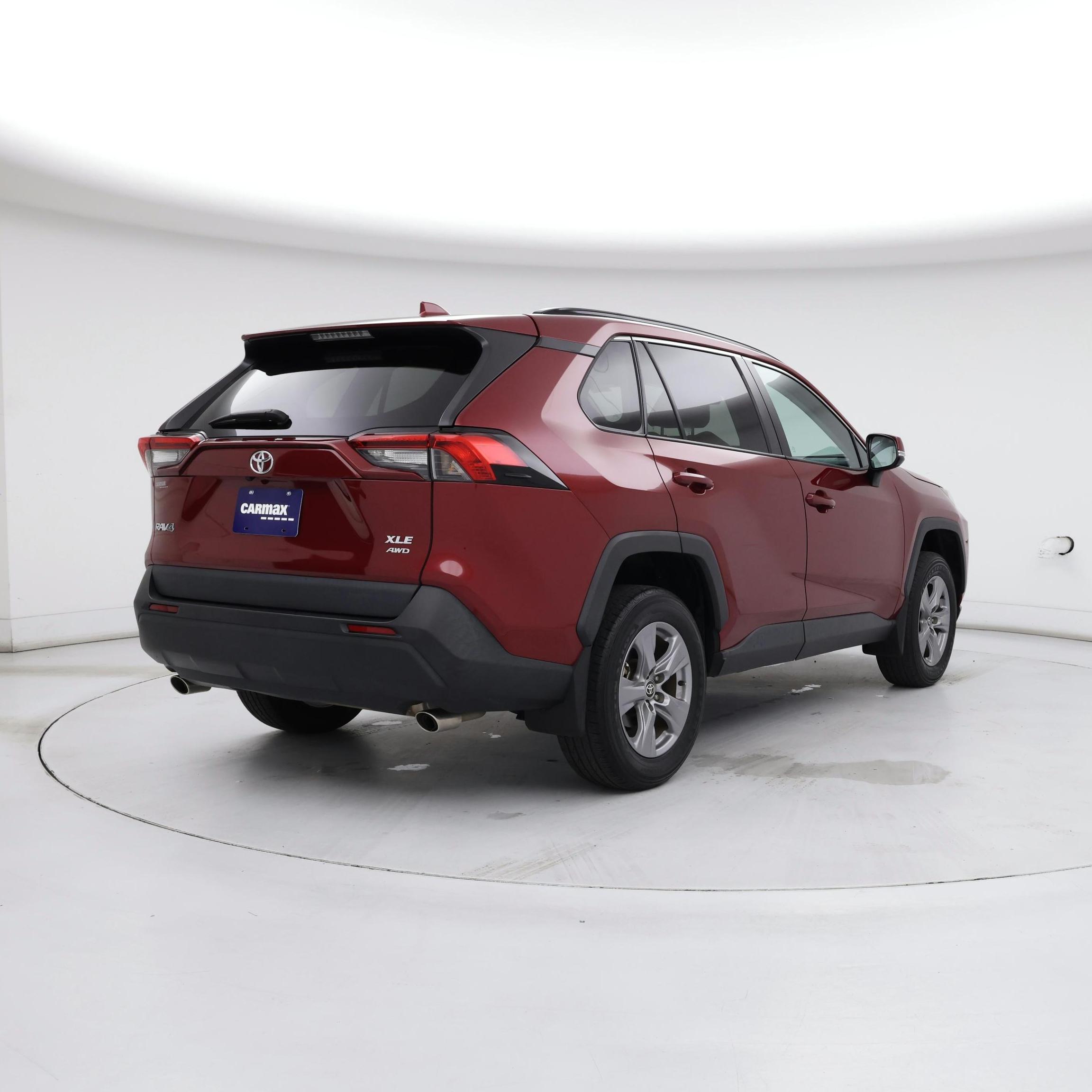 Thumbnail: 2022 Toyota RAV4 - 8