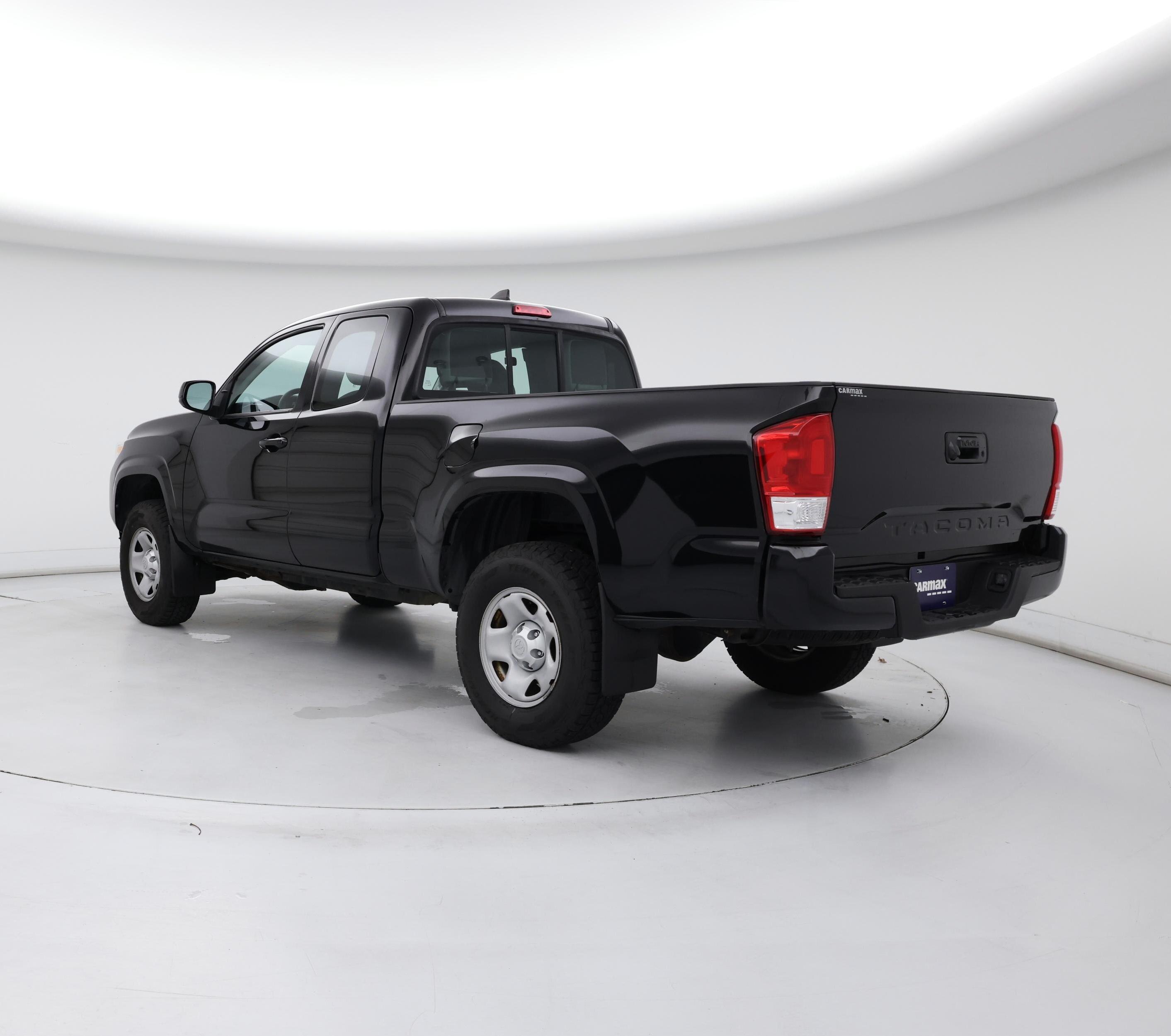 Thumbnail: 2017 Toyota Tacoma - 2