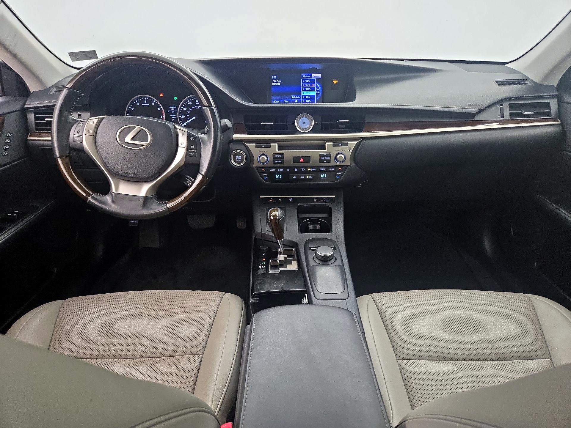 Thumbnail: 2014 Lexus ES - 9