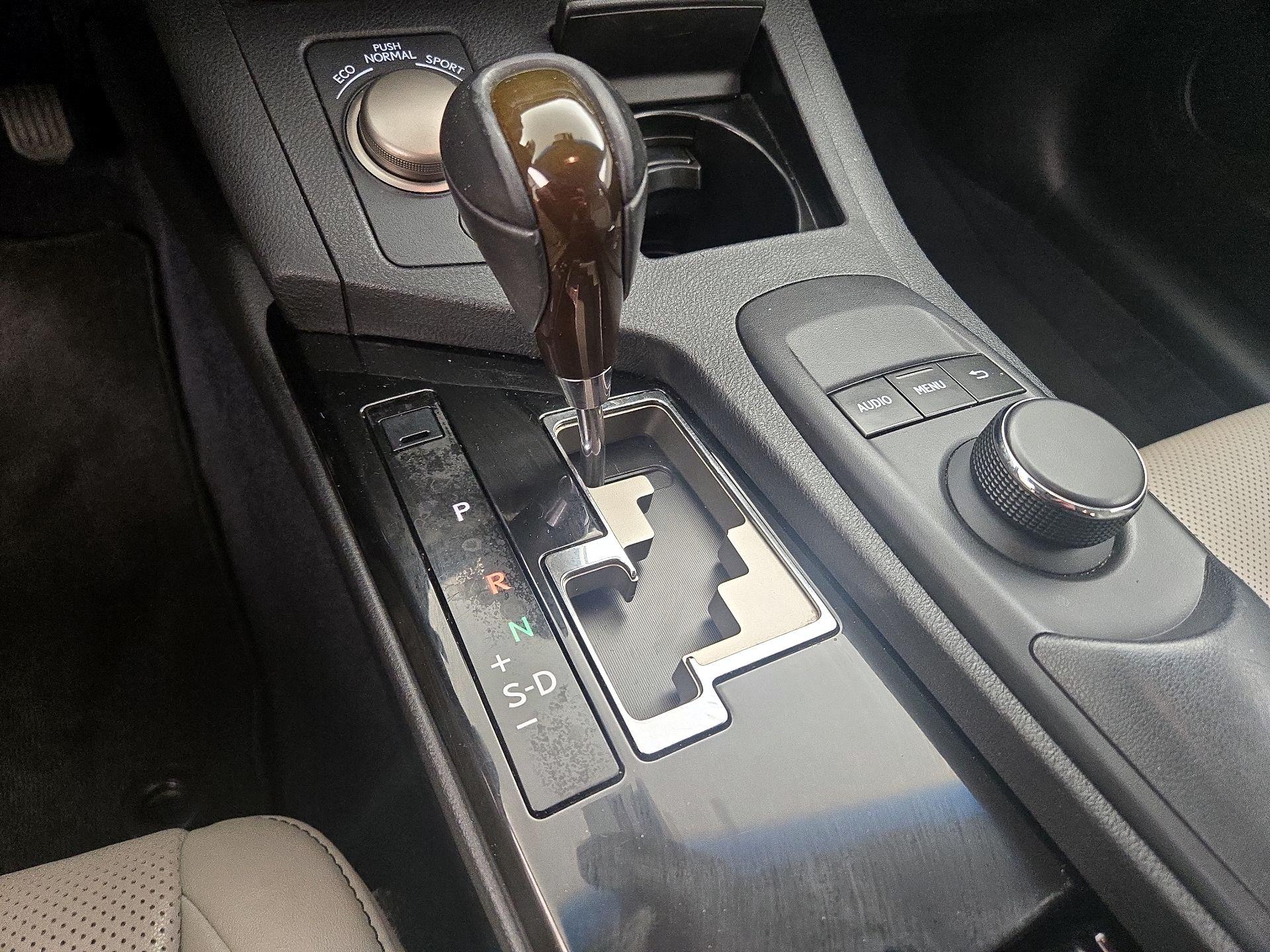 Thumbnail: 2014 Lexus ES - 17