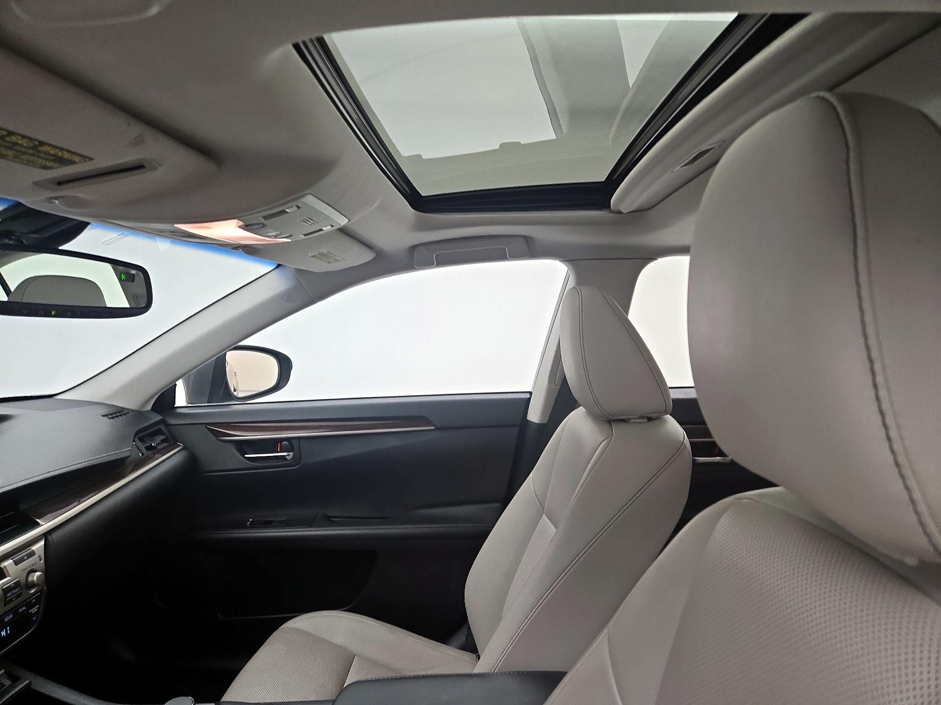 Thumbnail: 2014 Lexus ES - 19