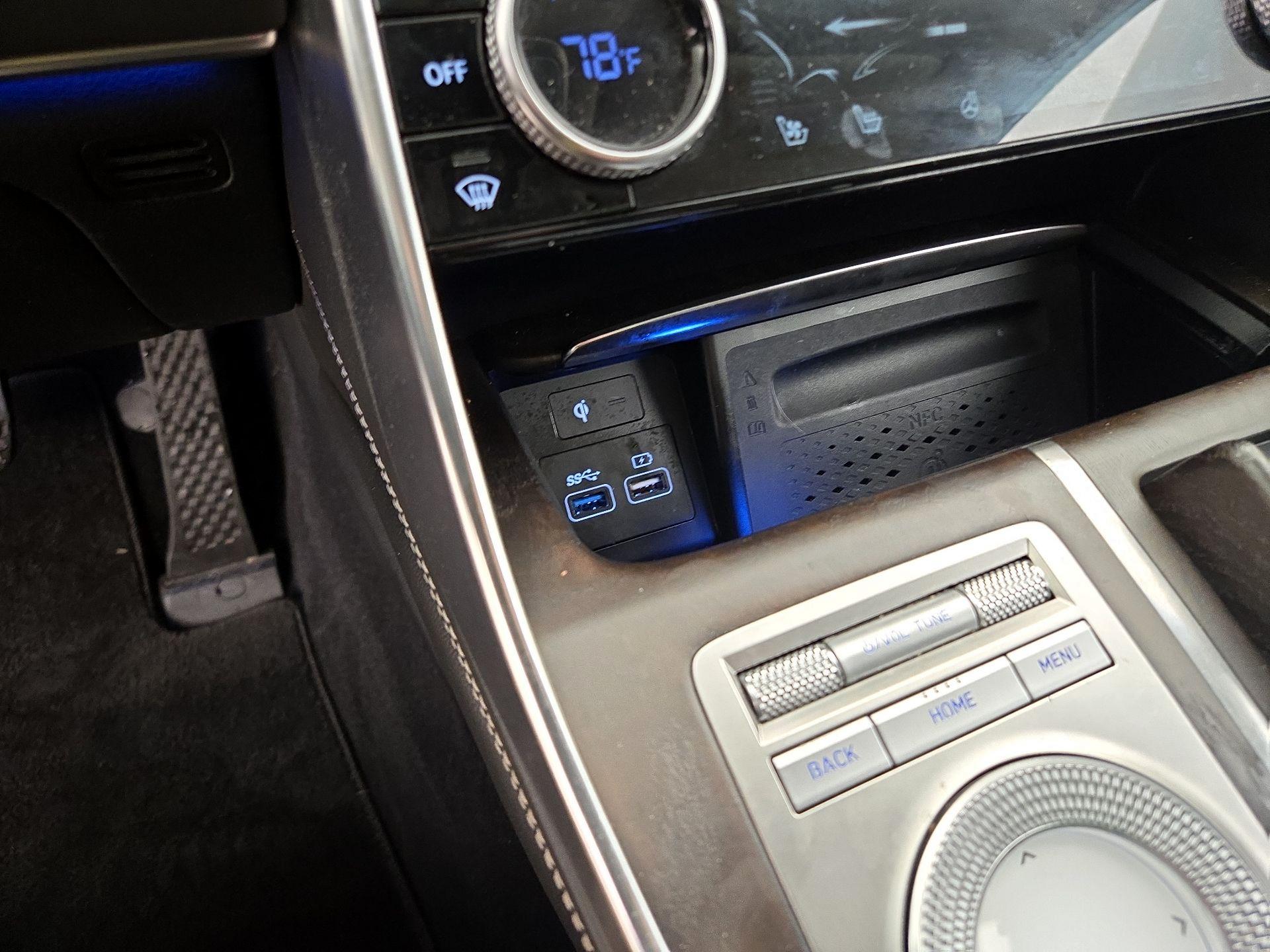 Thumbnail: 2021 Genesis GV80 - 19