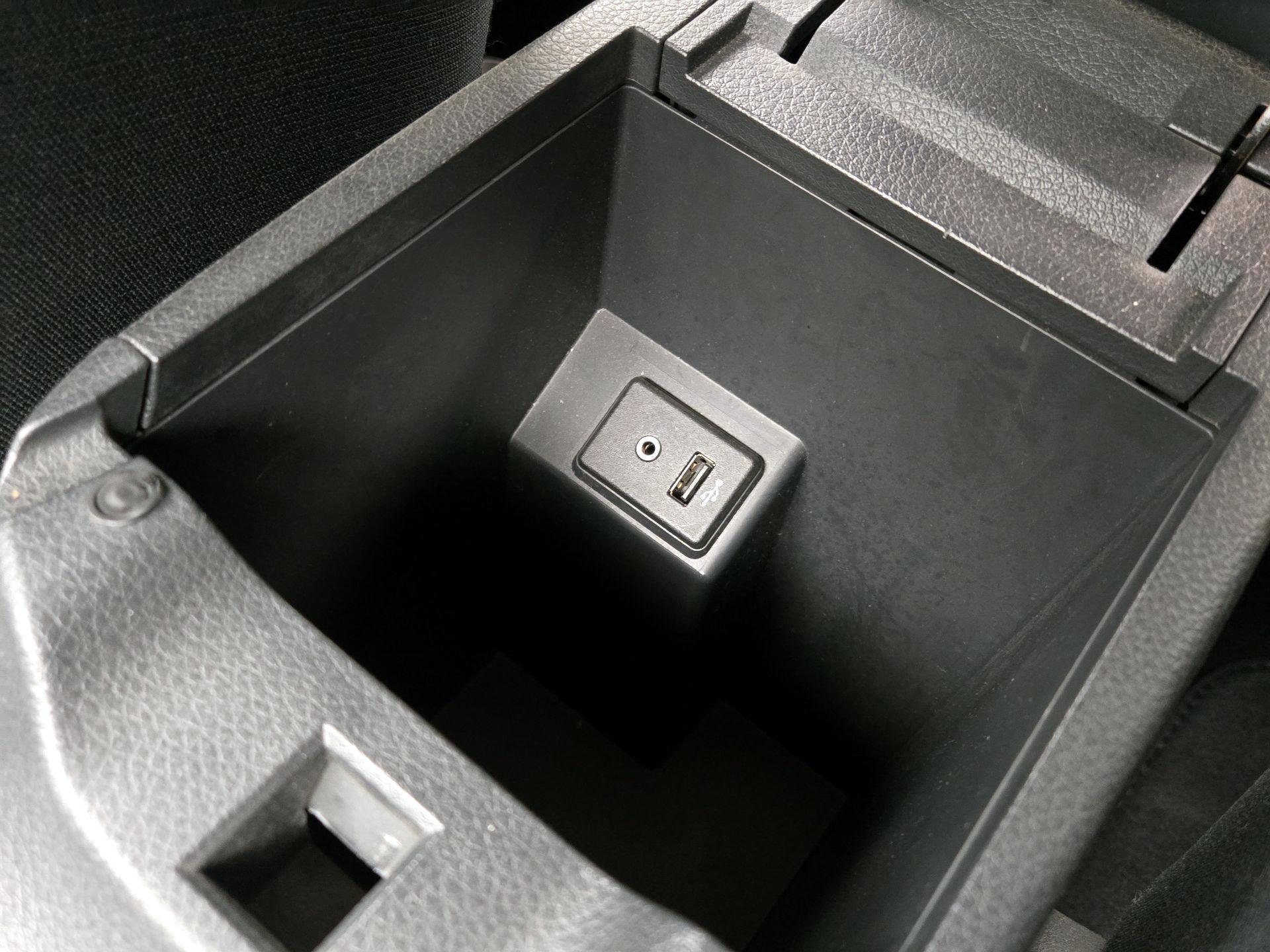 Thumbnail: 2017 Nissan Sentra - 17