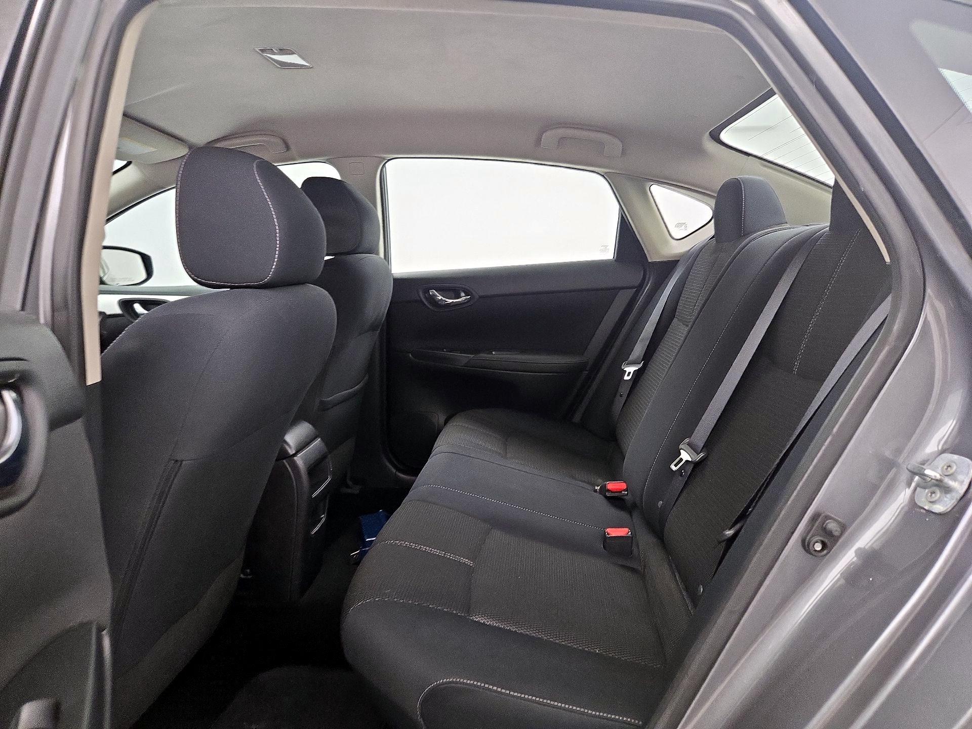 Thumbnail: 2017 Nissan Sentra - 18