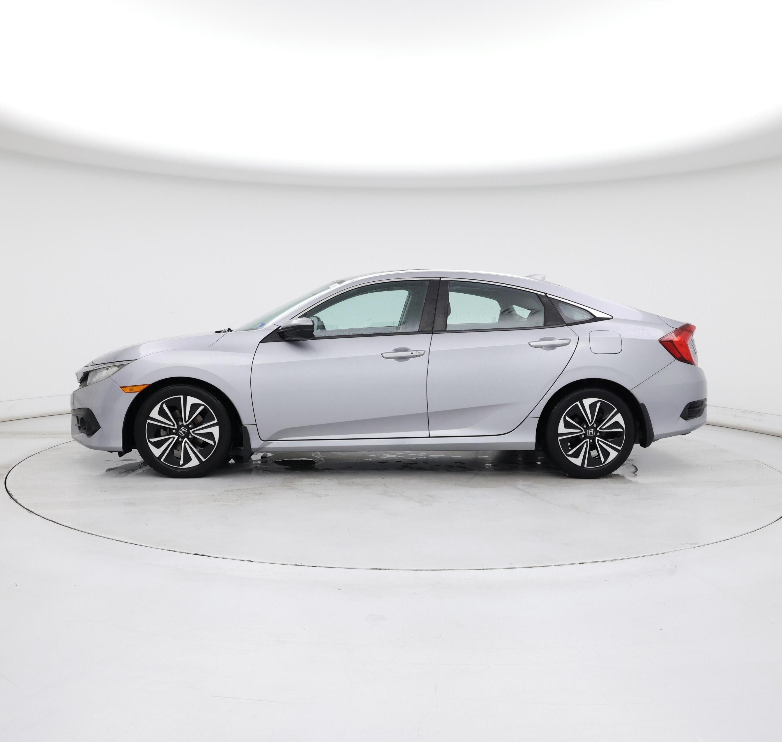 Thumbnail: 2017 Honda Civic - 3