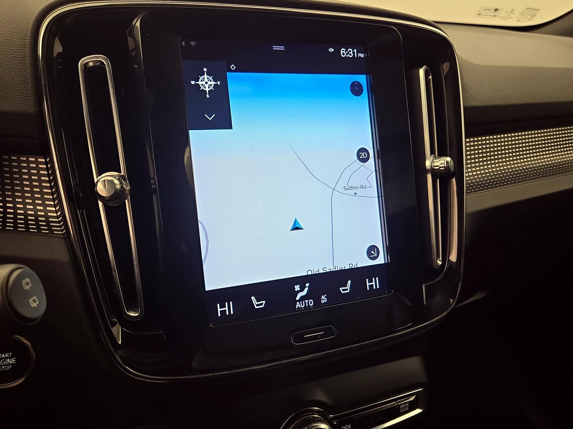 Thumbnail: 2019 Volvo XC40 - 14