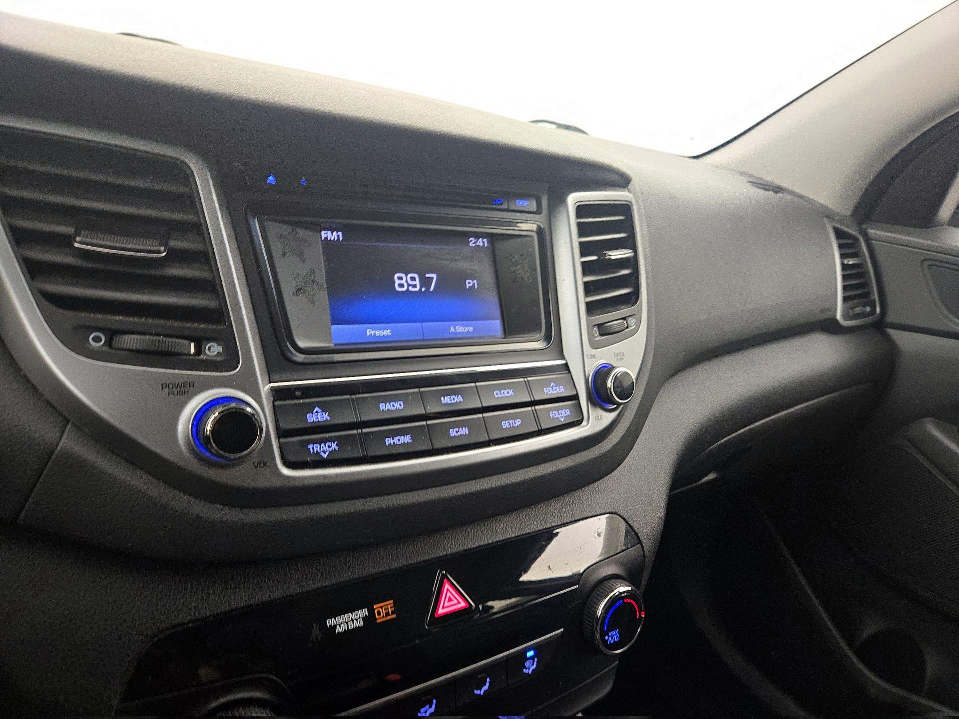 Thumbnail: 2018 Hyundai Tucson - 15