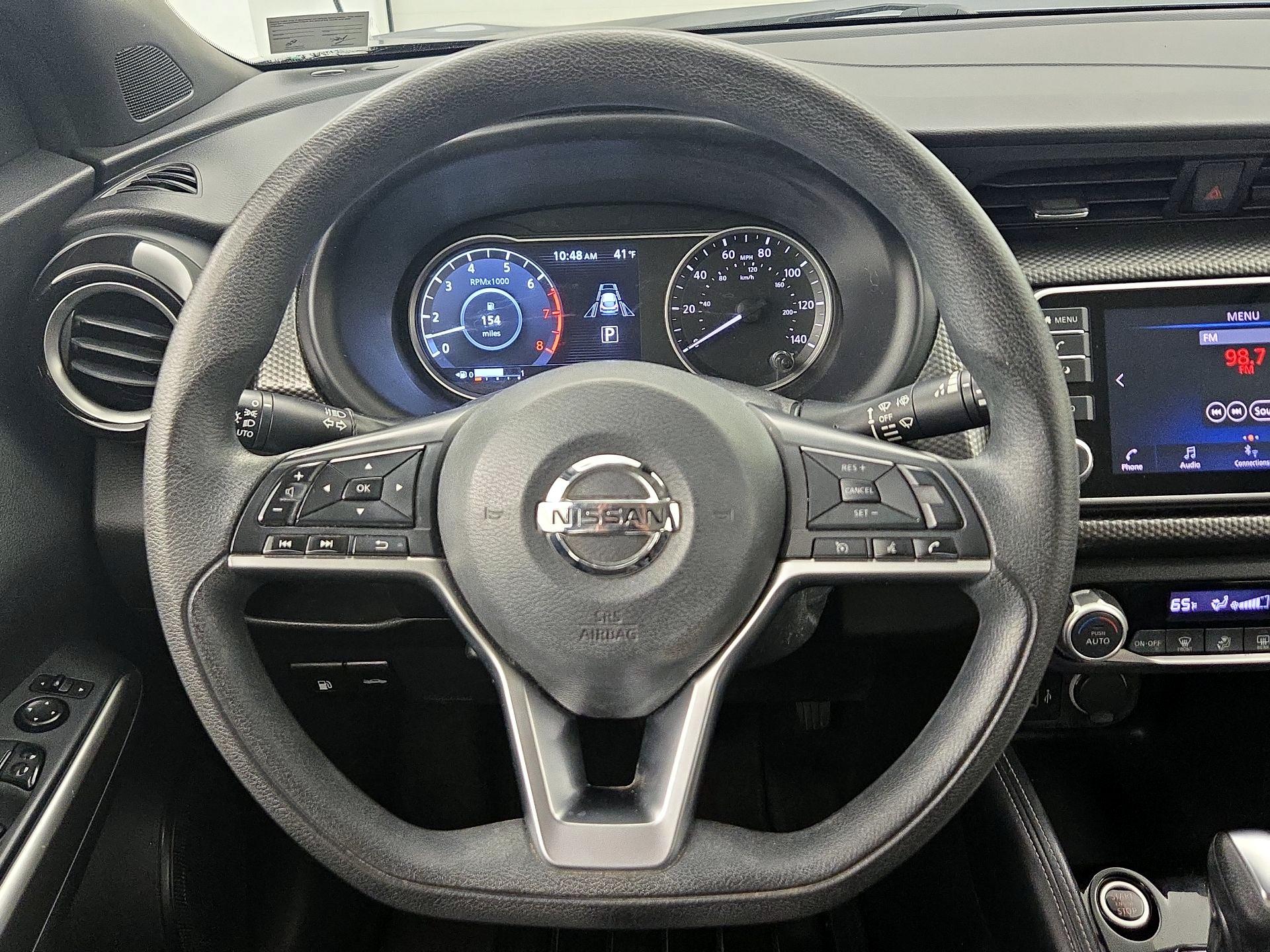 Thumbnail: 2020 Nissan Kicks - 10