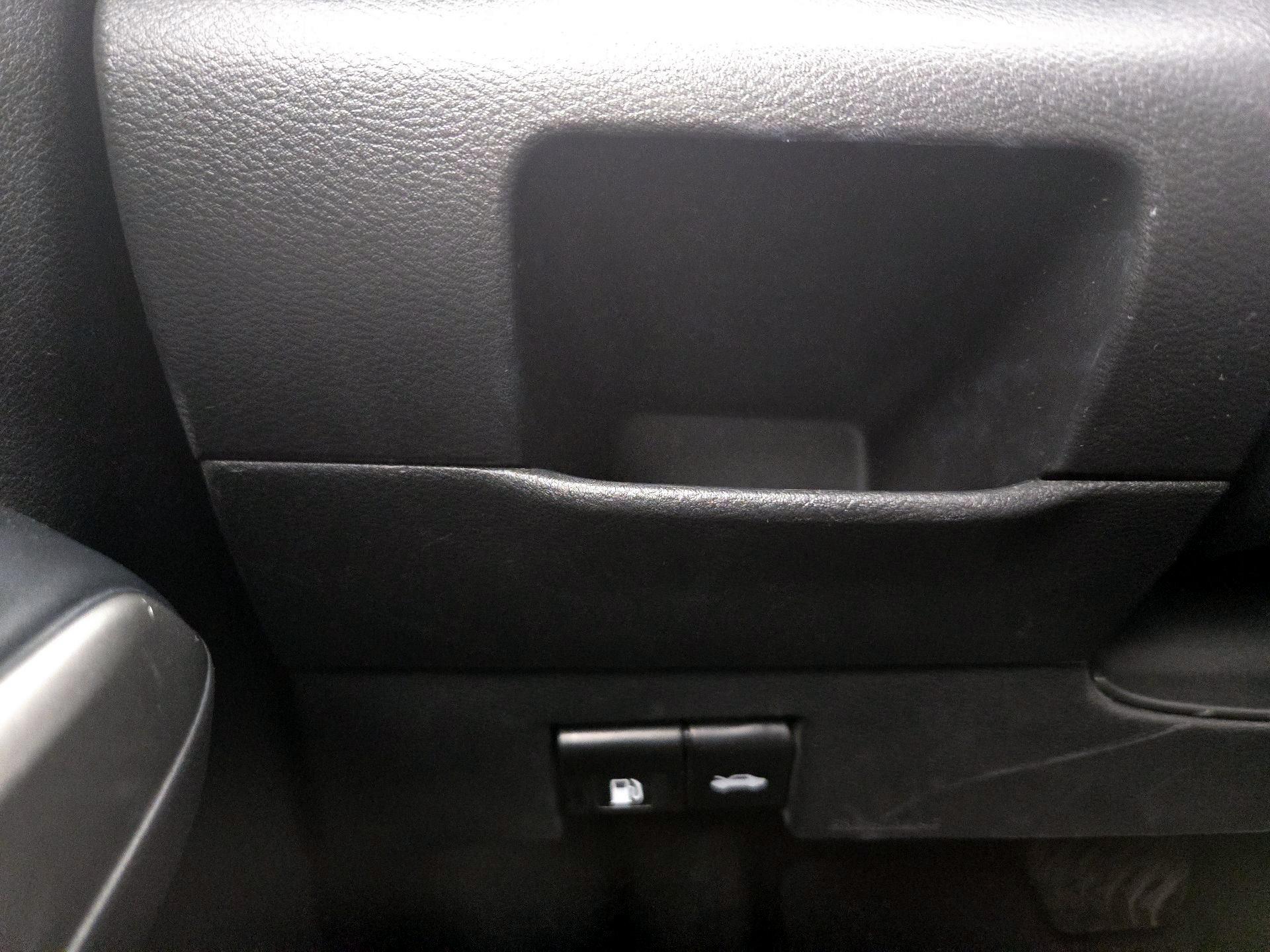 Thumbnail: 2020 Nissan Kicks - 13