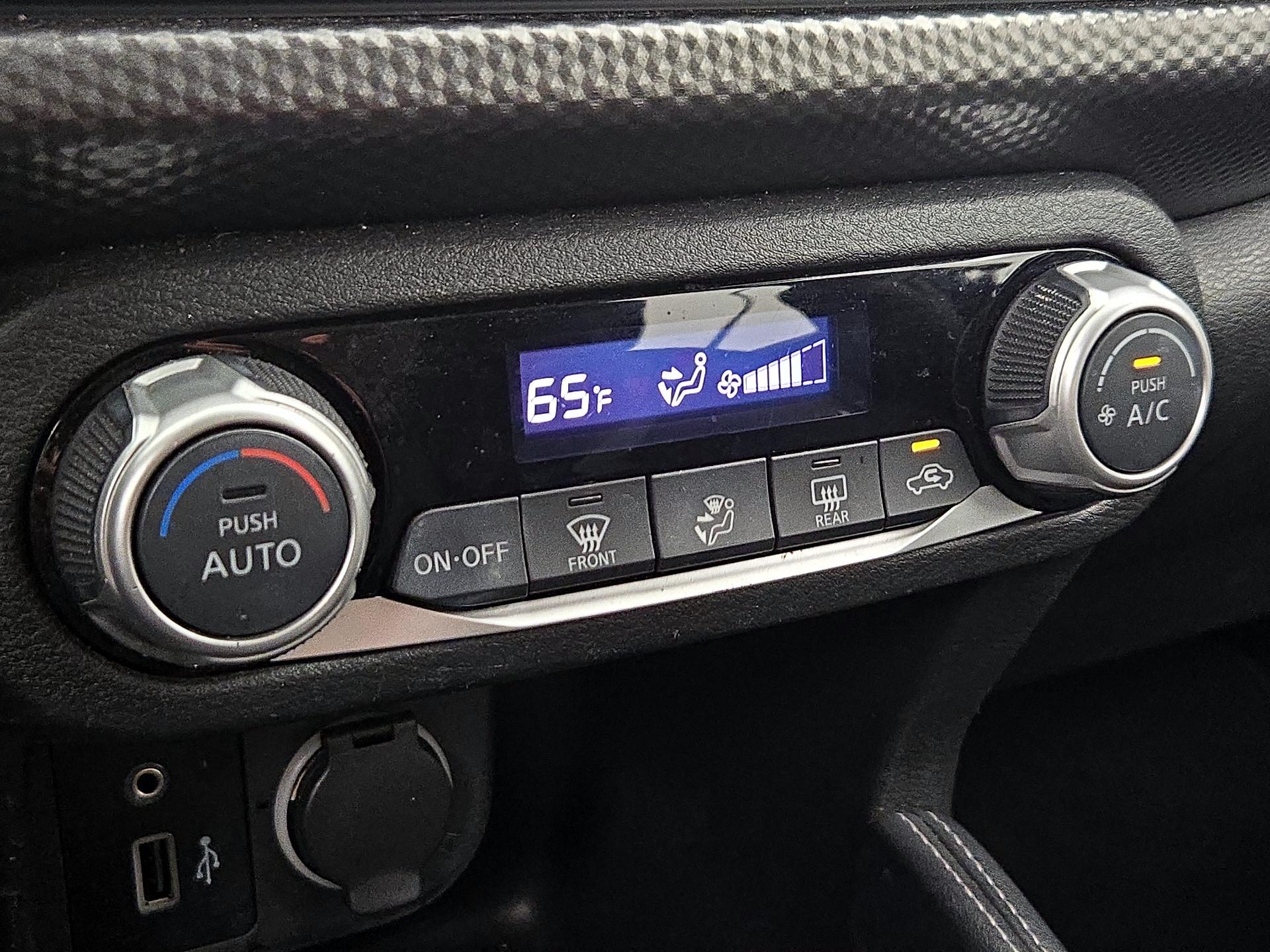 Thumbnail: 2020 Nissan Kicks - 16