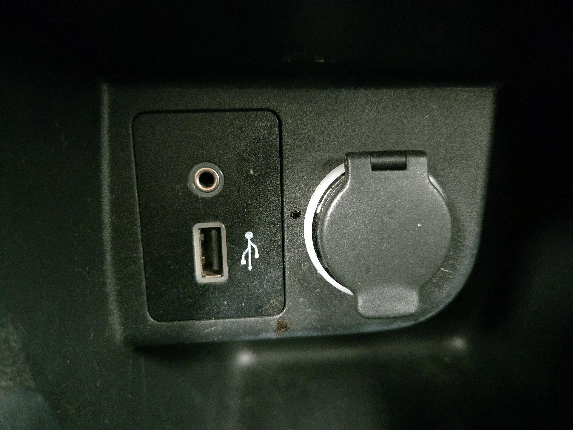 Thumbnail: 2020 Nissan Kicks - 18