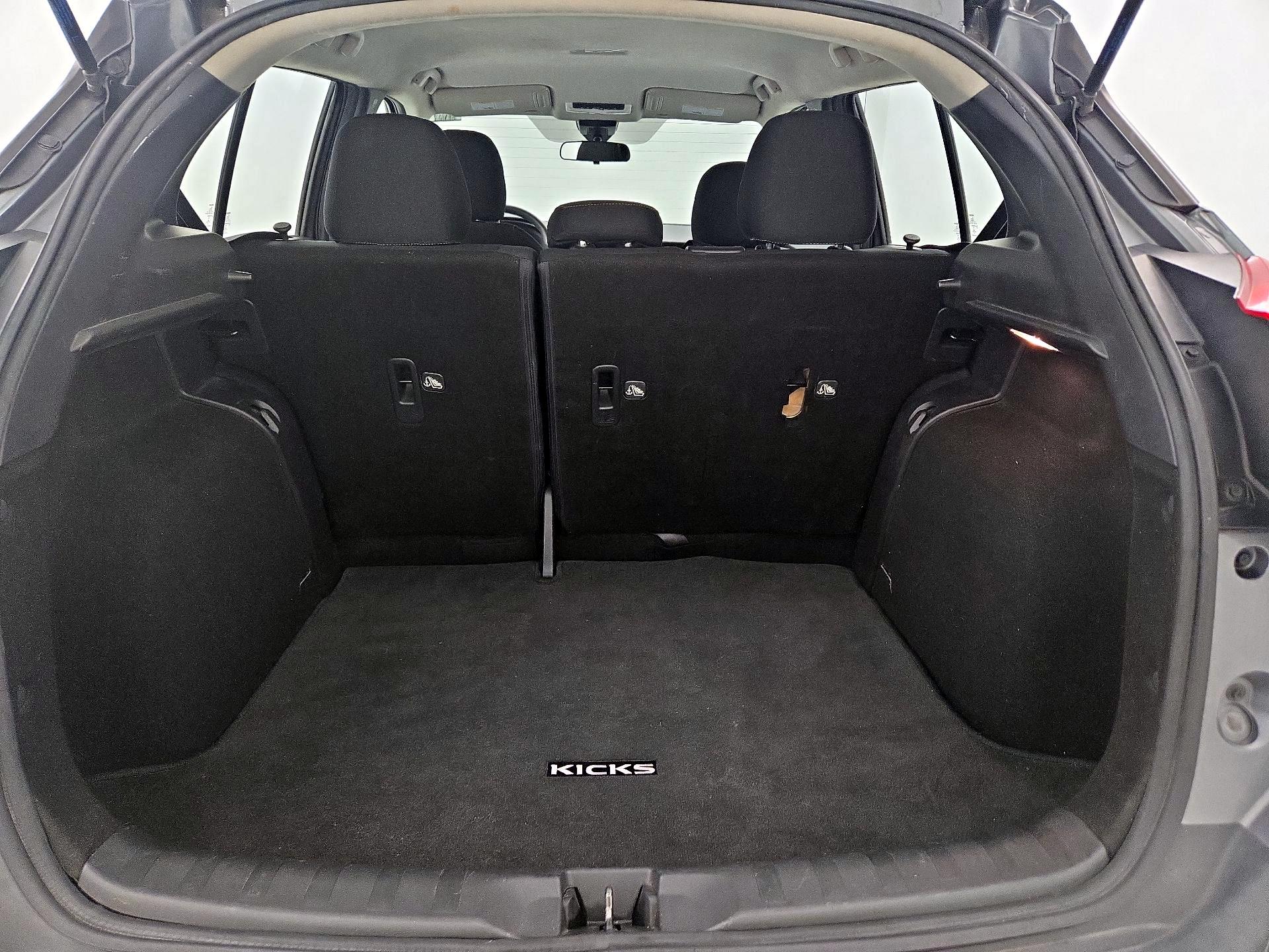 Thumbnail: 2020 Nissan Kicks - 20