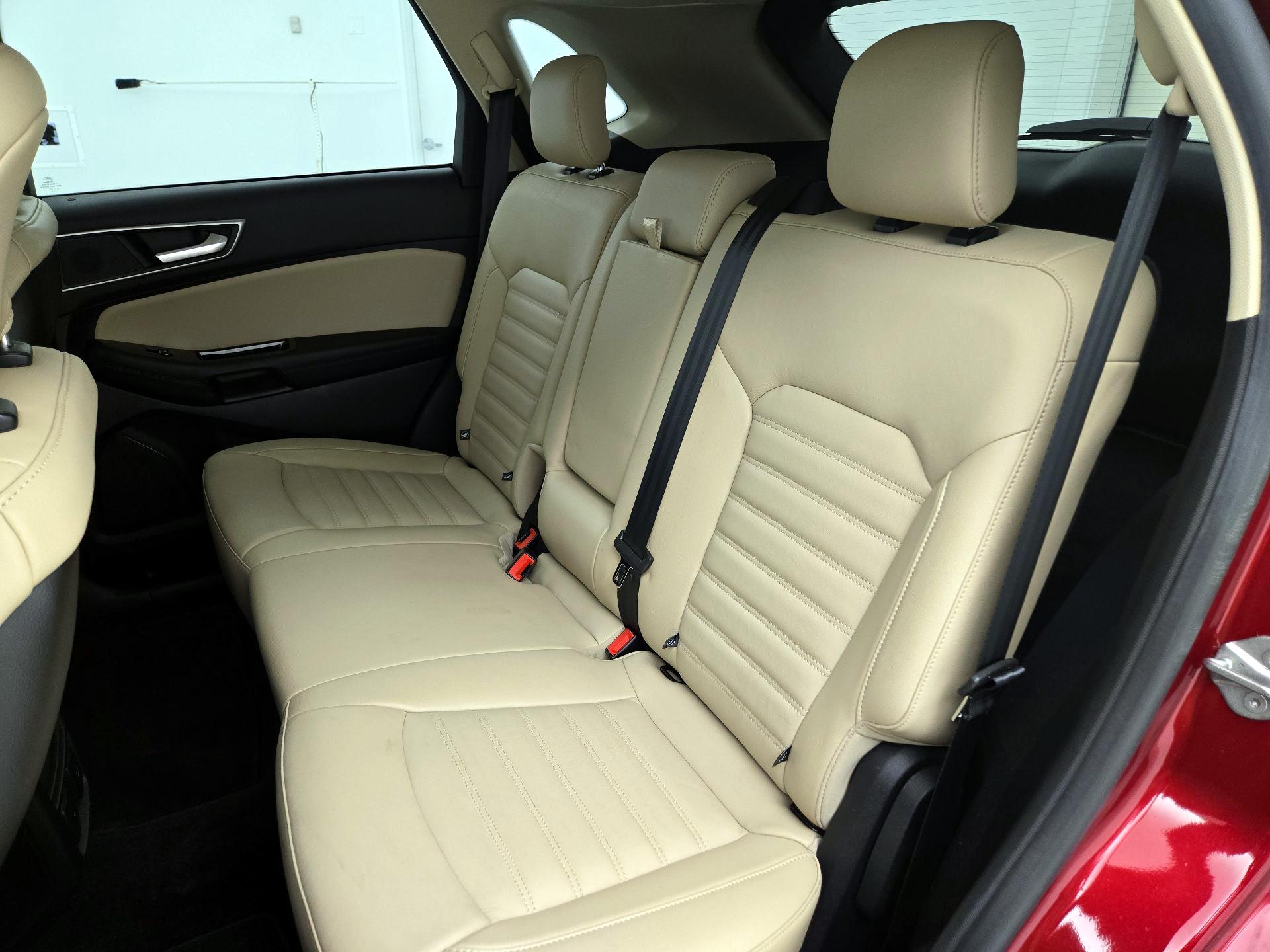 Thumbnail: 2017 Ford Edge - 20