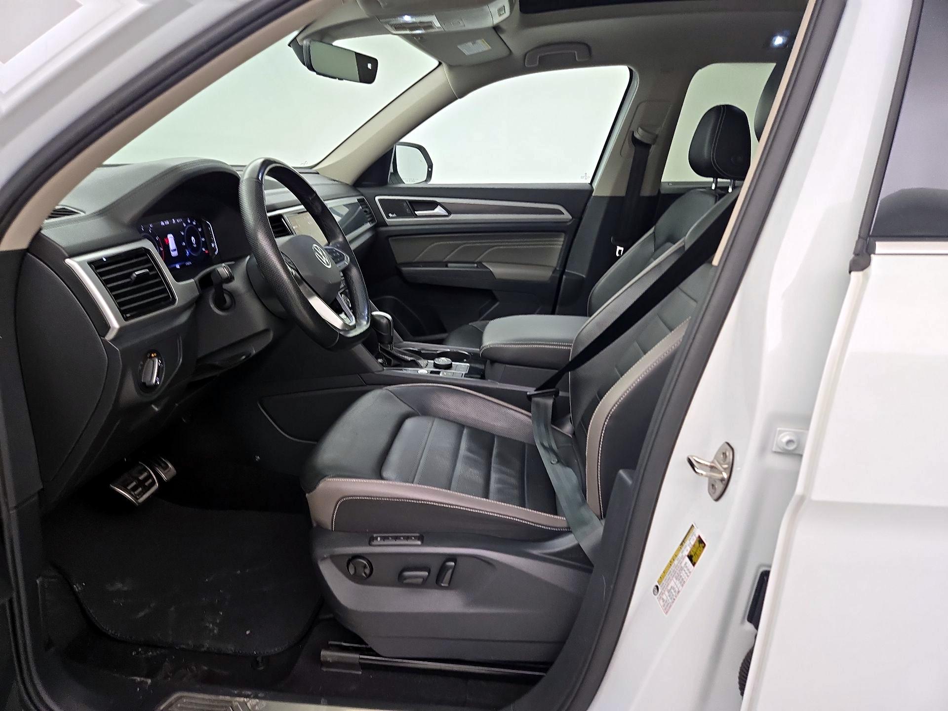 Thumbnail: 2022 Volkswagen Atlas - 11