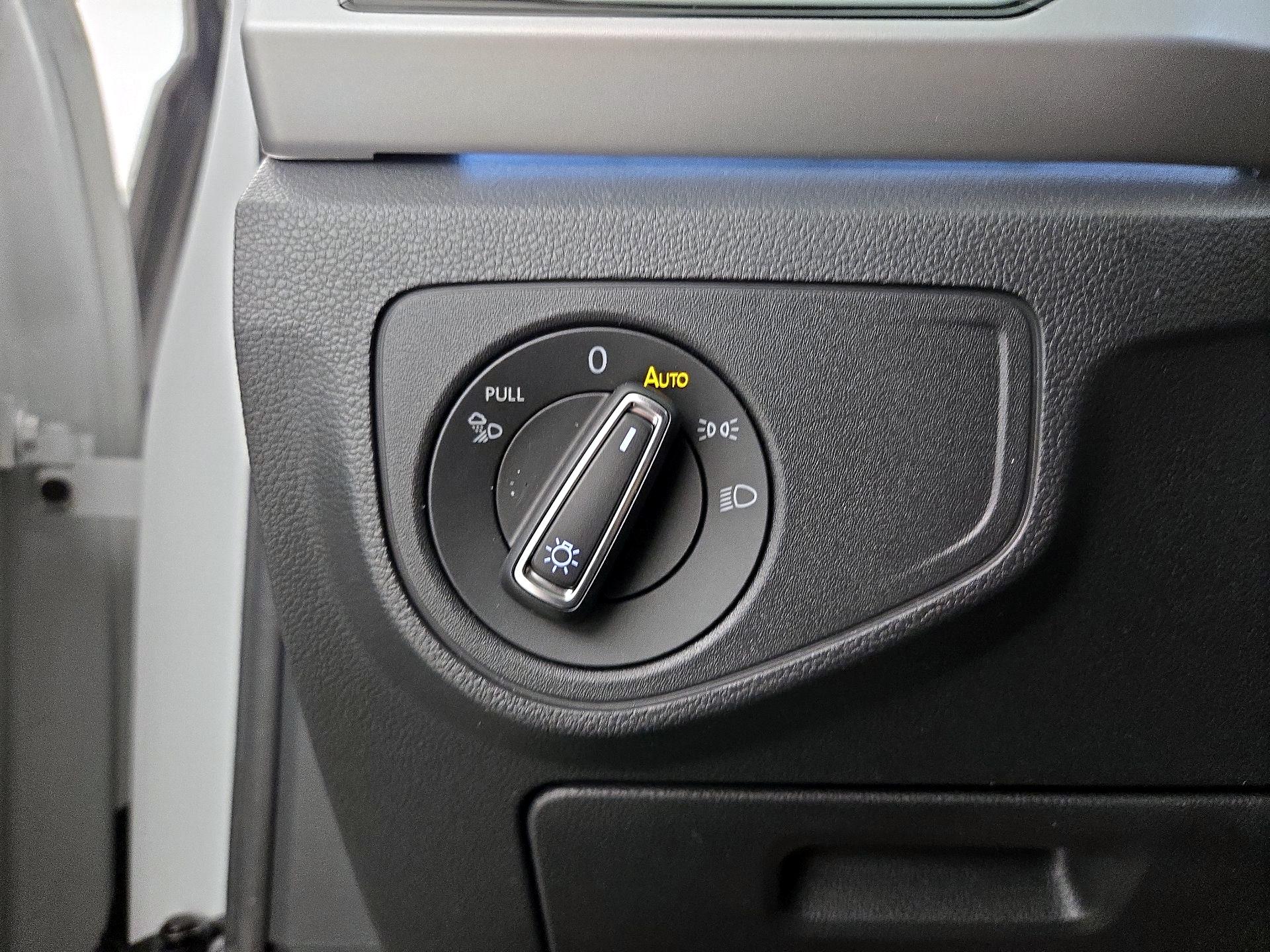 Thumbnail: 2022 Volkswagen Atlas - 13