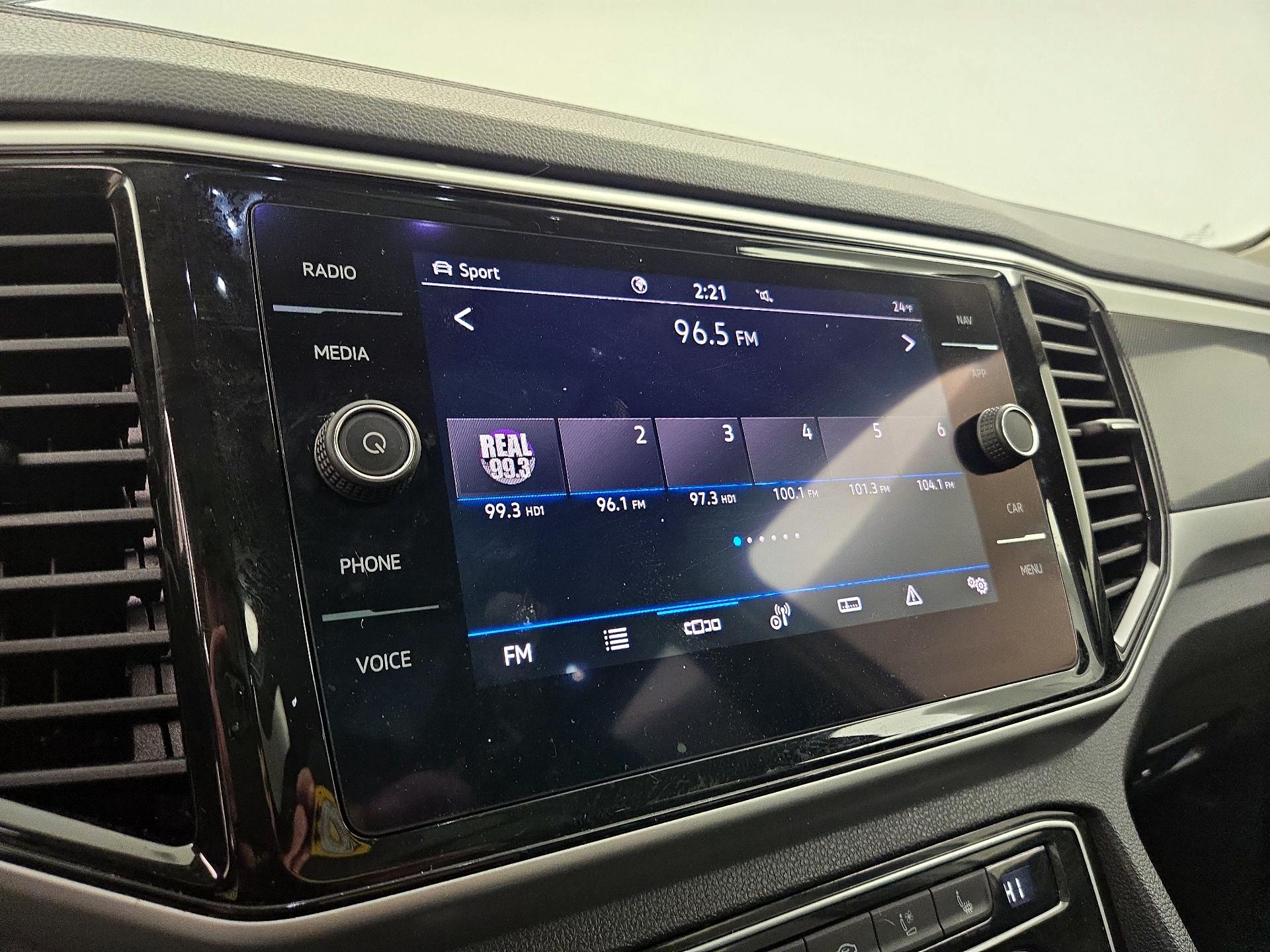 Thumbnail: 2022 Volkswagen Atlas - 15