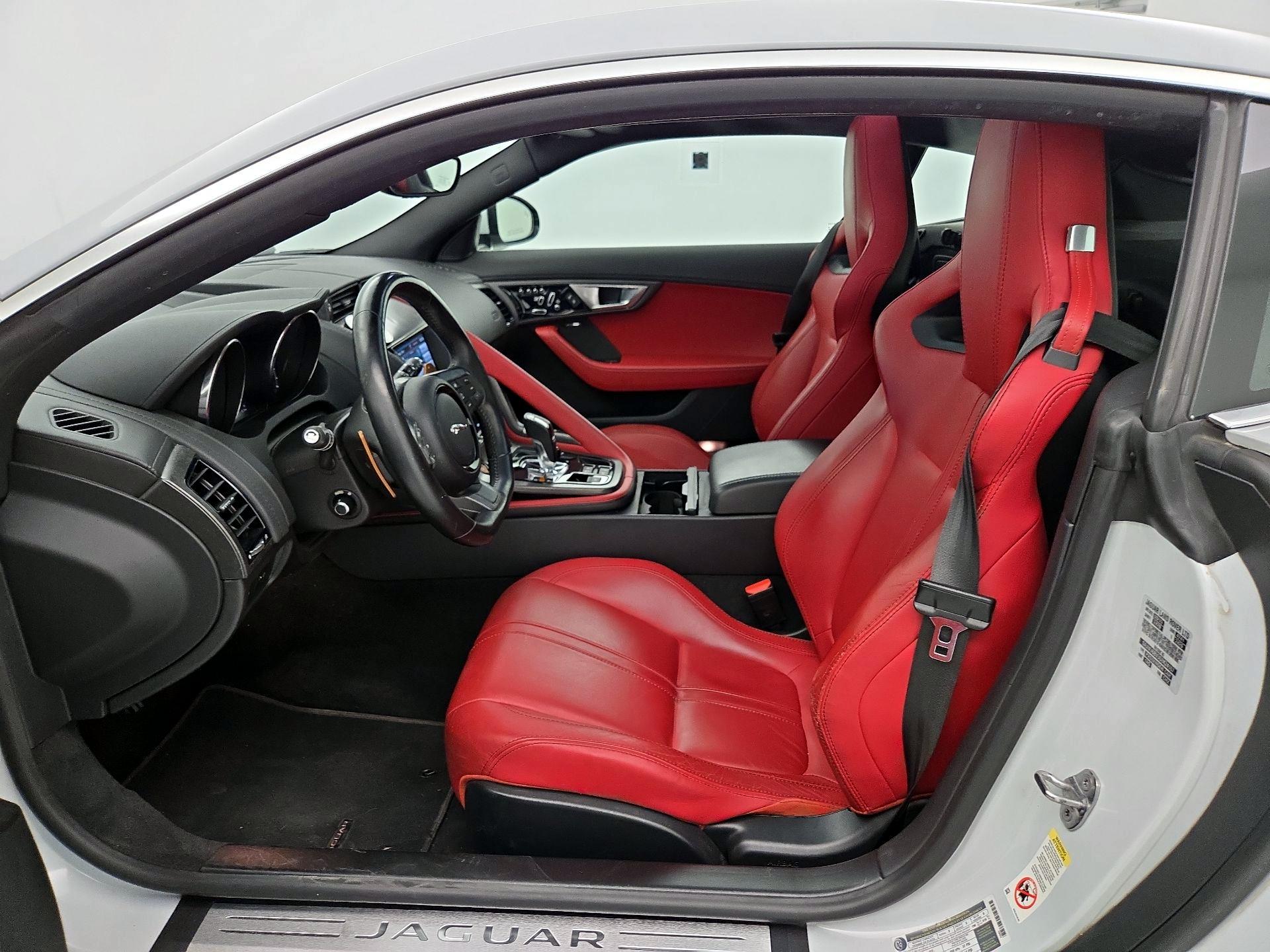 Thumbnail: 2016 Jaguar F-Type - 10