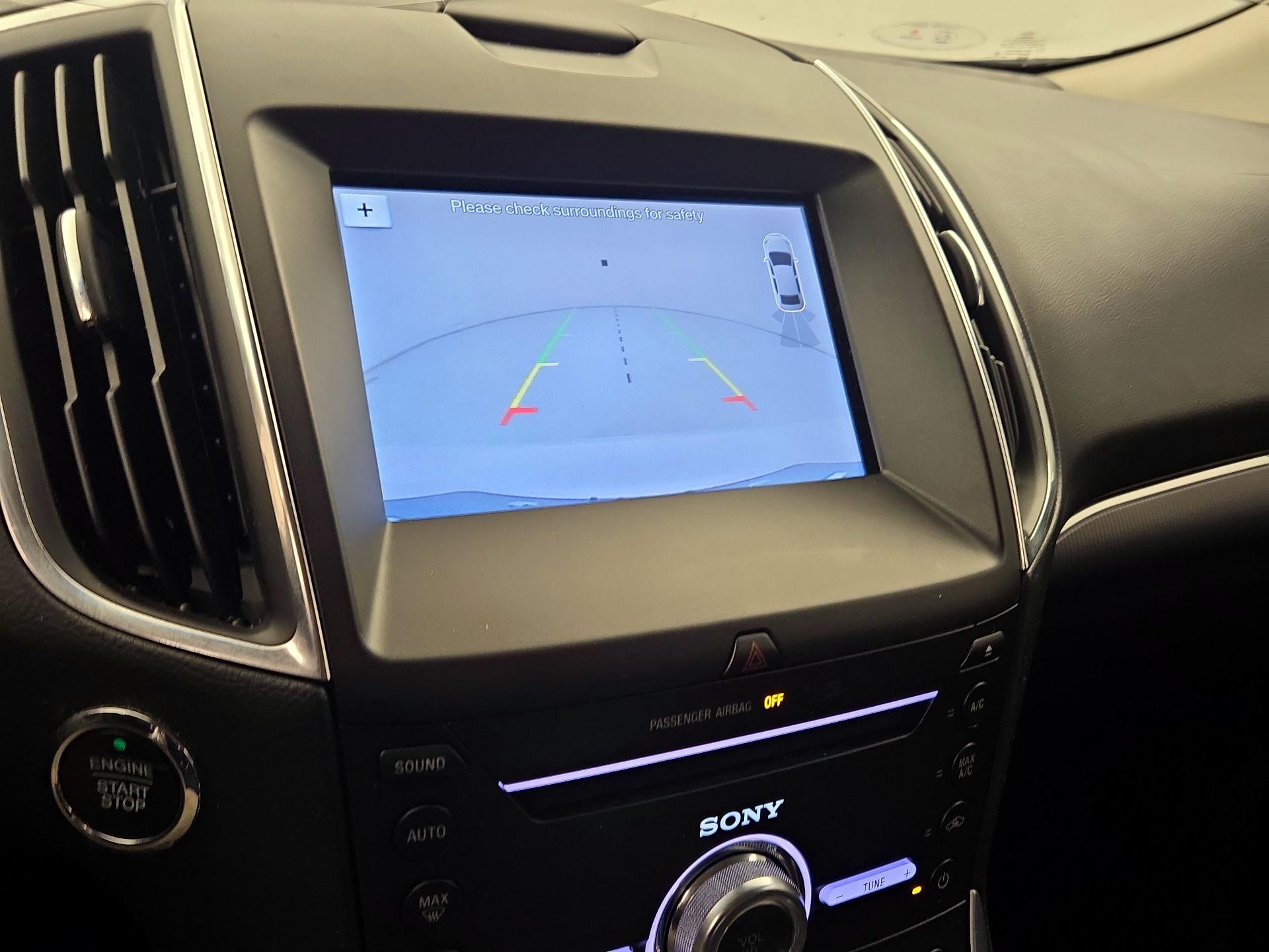 Thumbnail: 2018 Ford Edge - 15