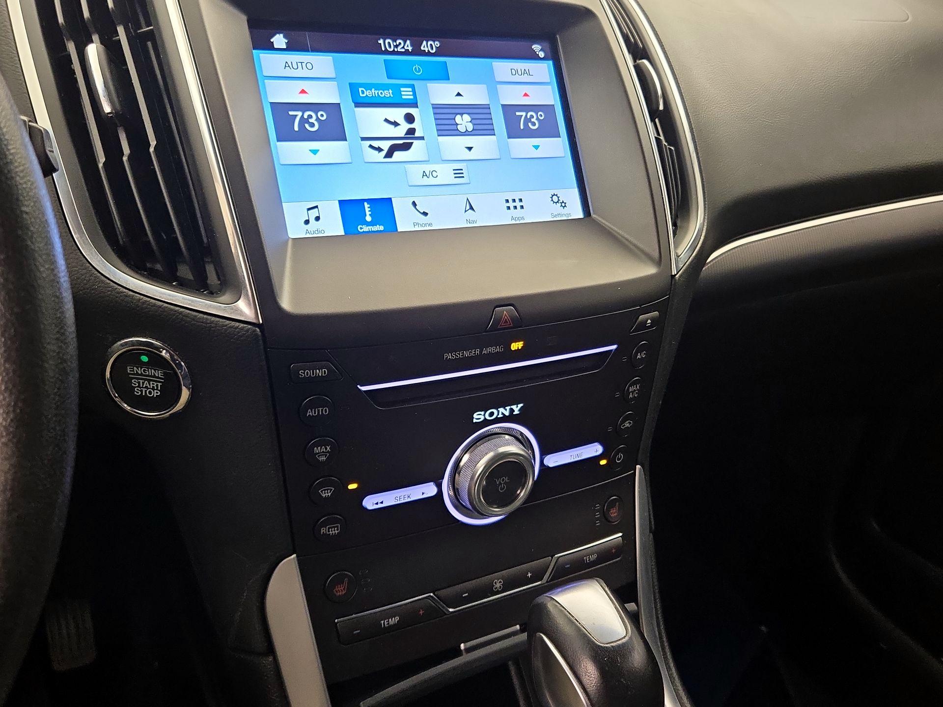 Thumbnail: 2018 Ford Edge - 17