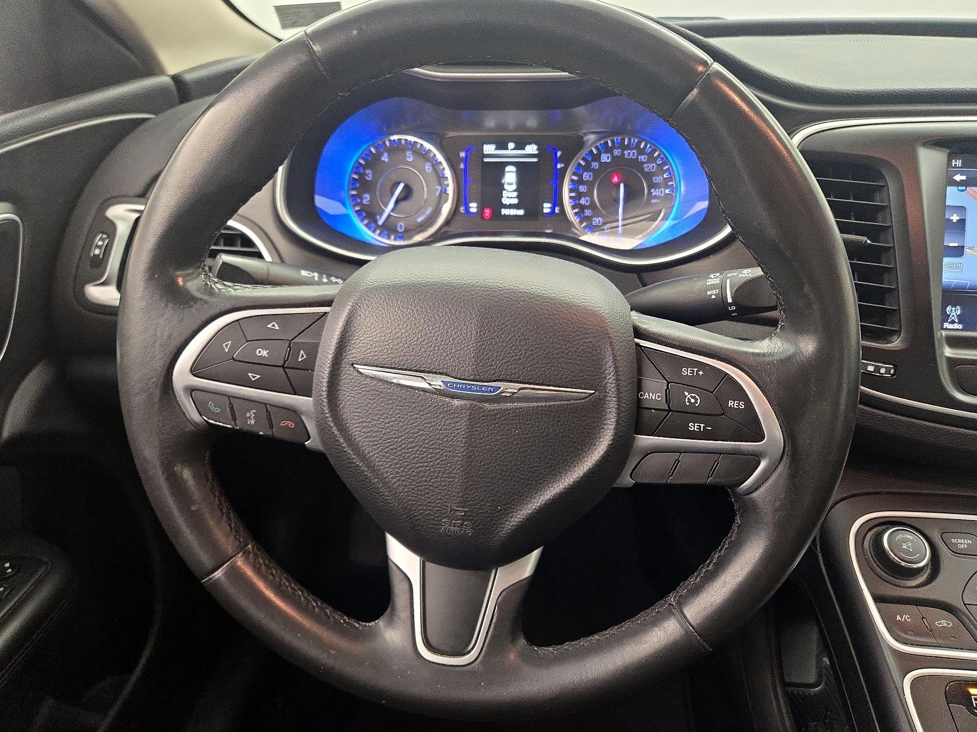 Thumbnail: 2015 Chrysler 200 - 10