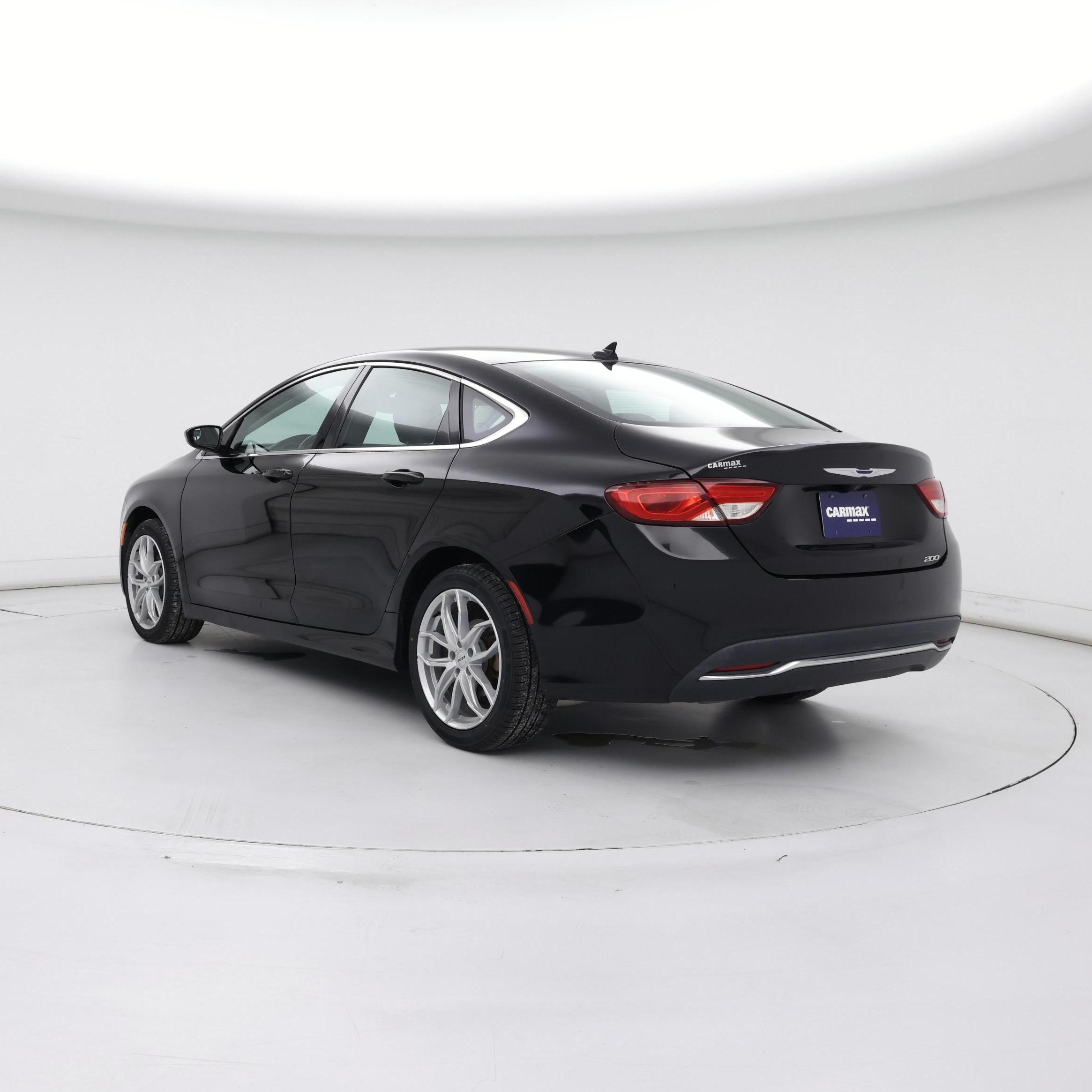 Thumbnail: 2015 Chrysler 200 - 2