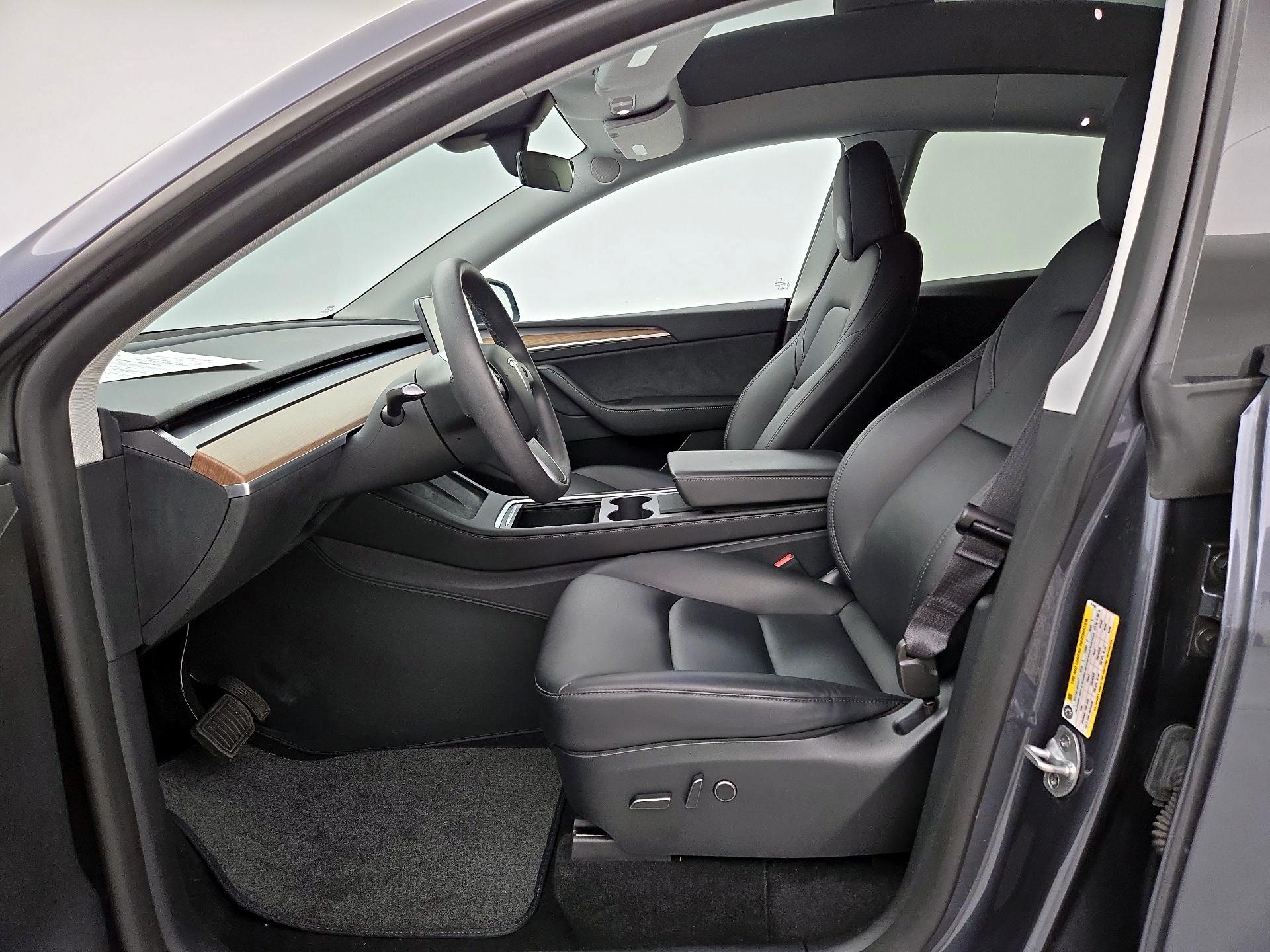 Thumbnail: 2023 Tesla Model Y - 11