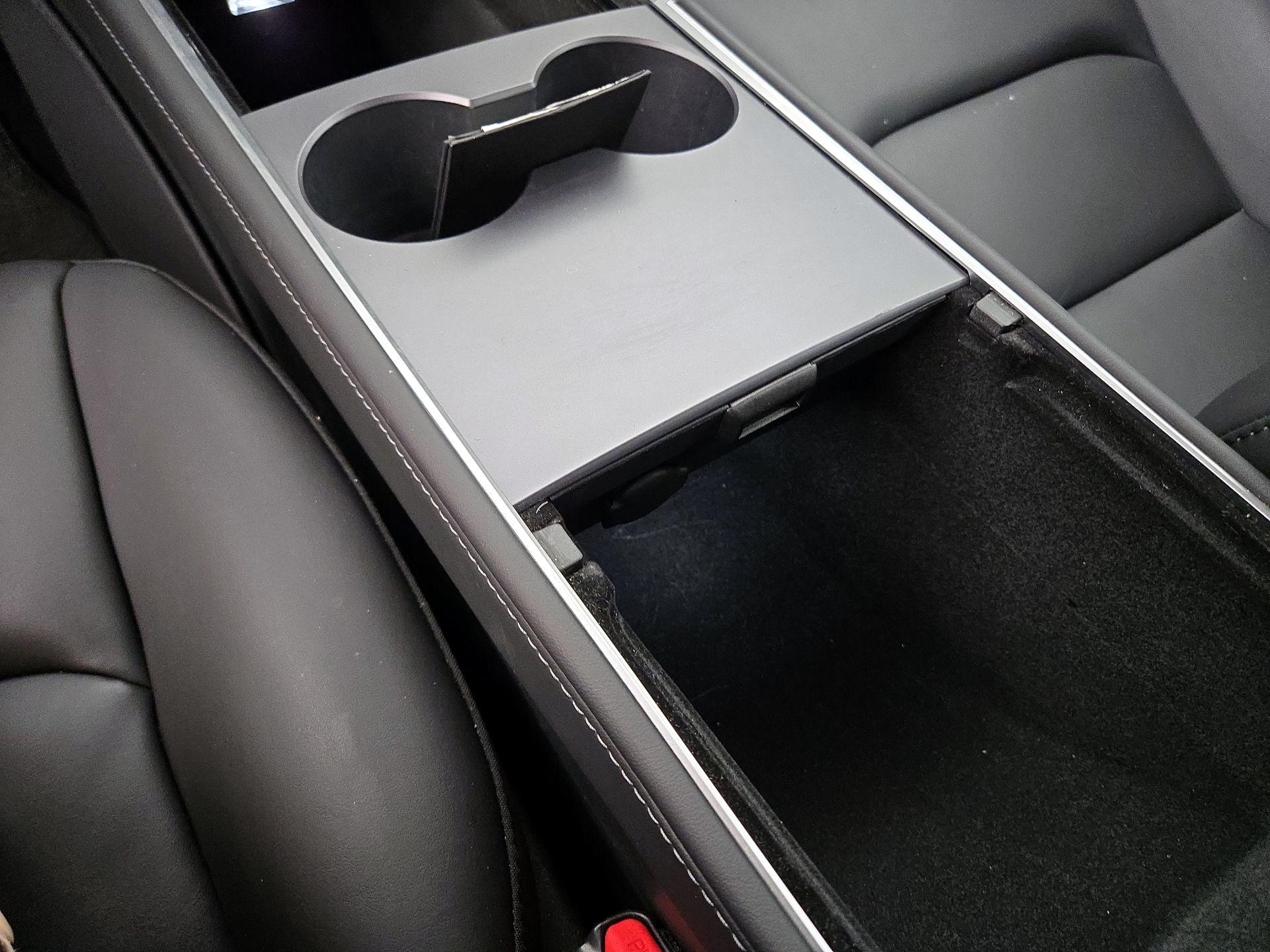 Thumbnail: 2023 Tesla Model Y - 18