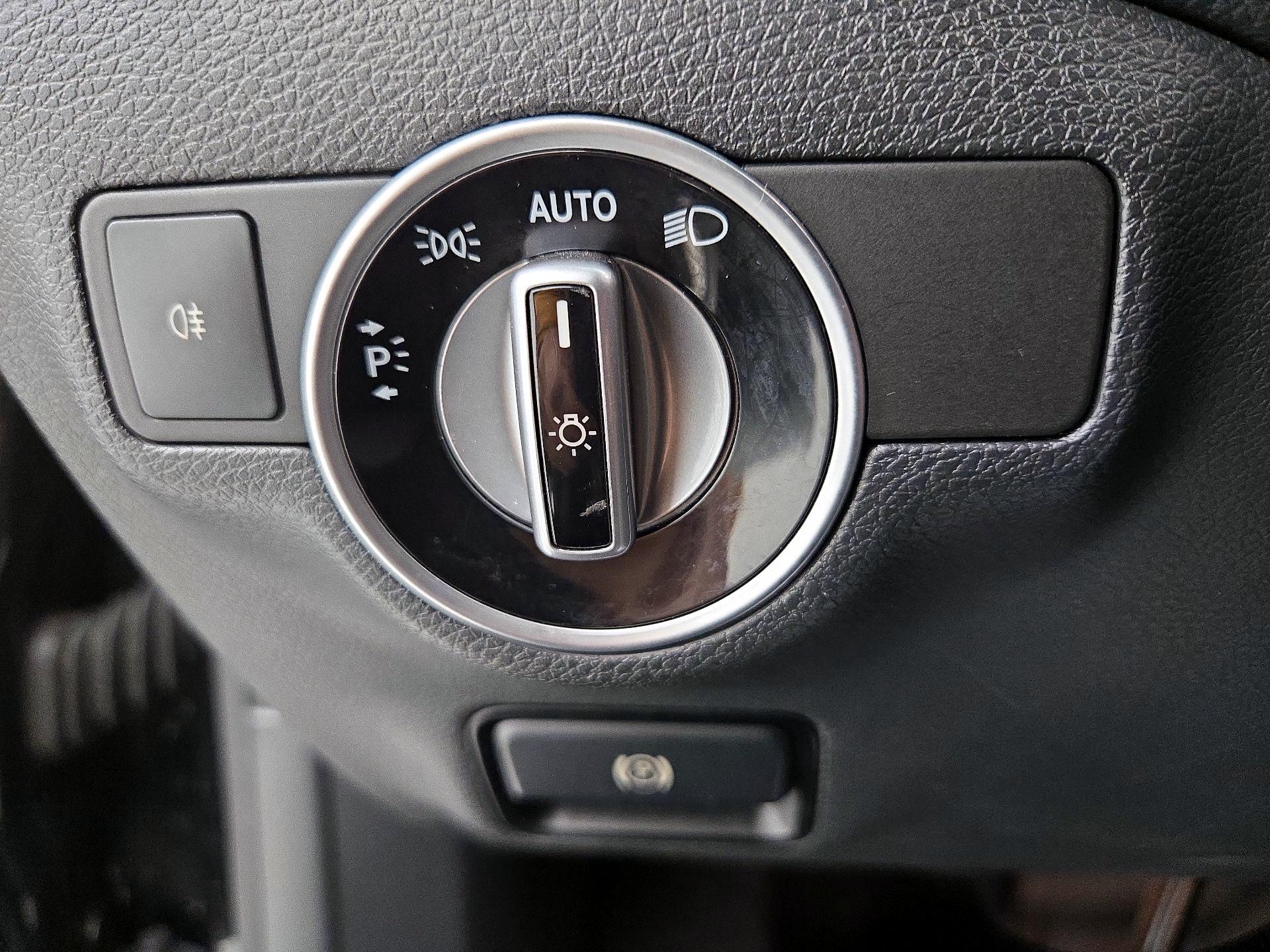 Thumbnail: 2018 Mercedes-Benz CLA - 13