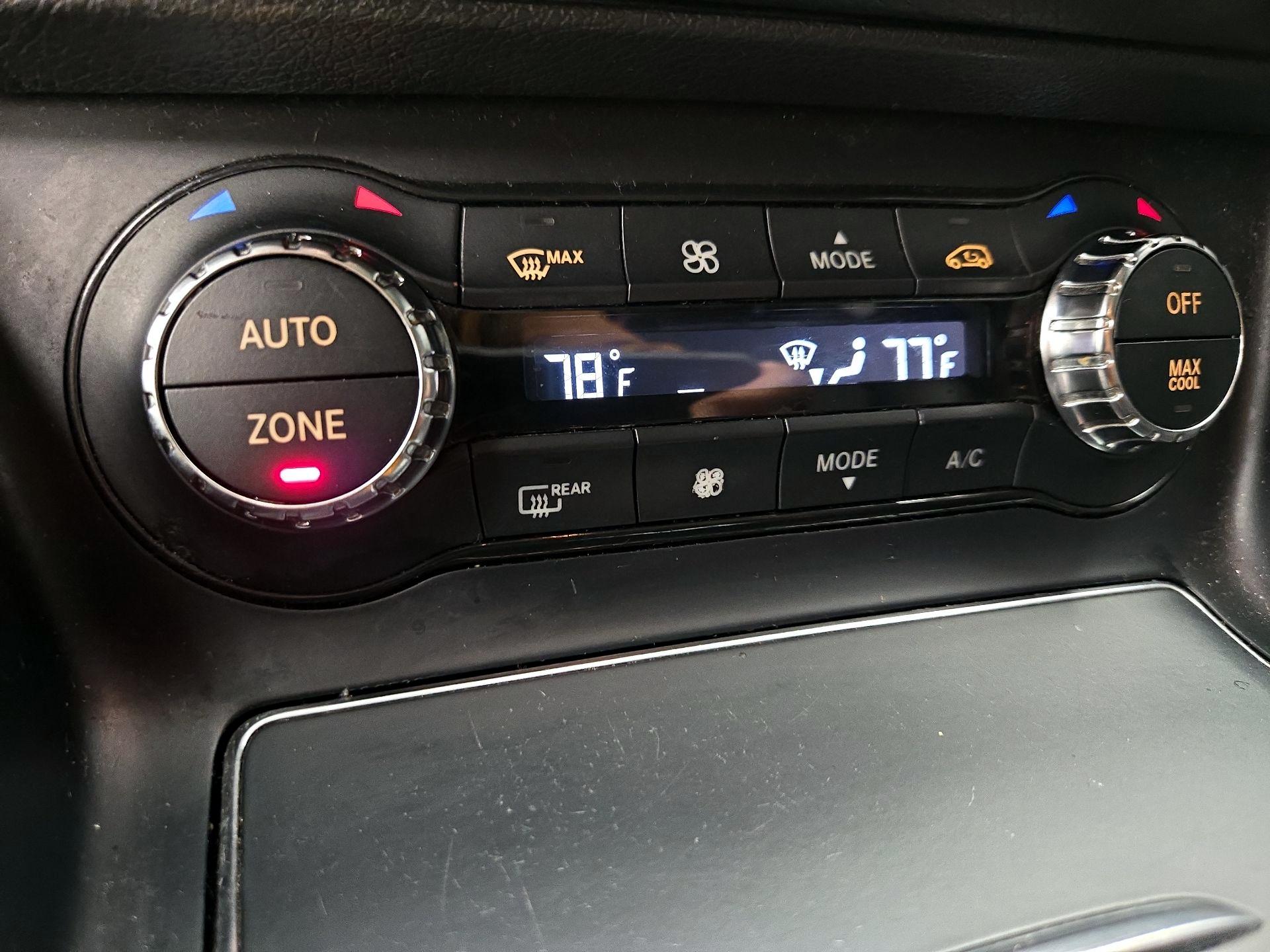 Thumbnail: 2018 Mercedes-Benz CLA - 17