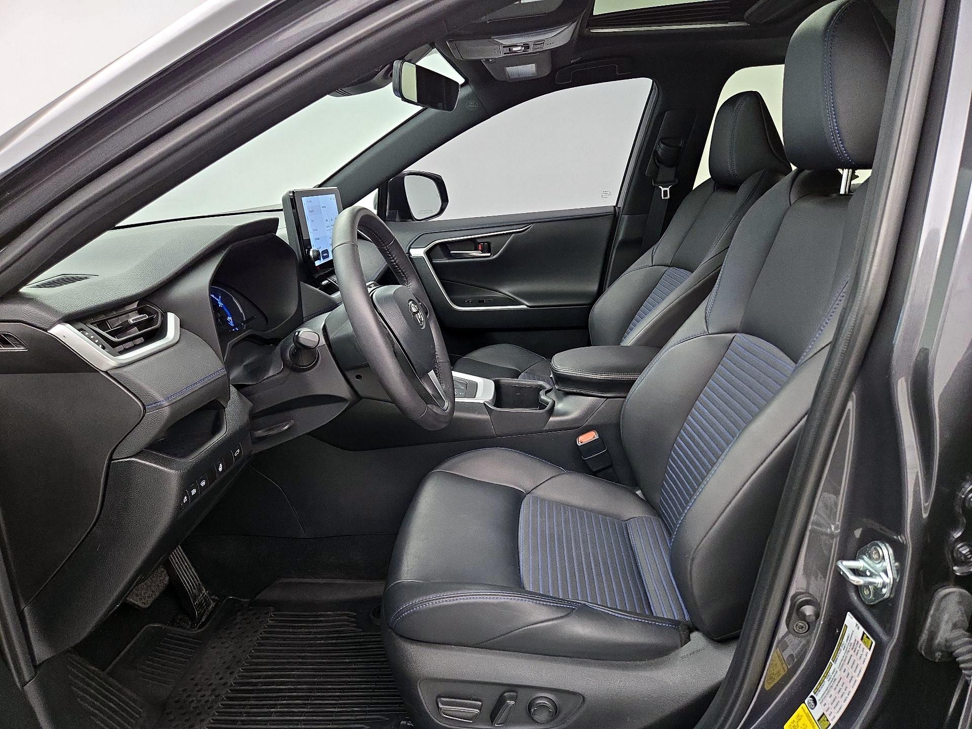 Thumbnail: 2024 Toyota RAV4 - 11