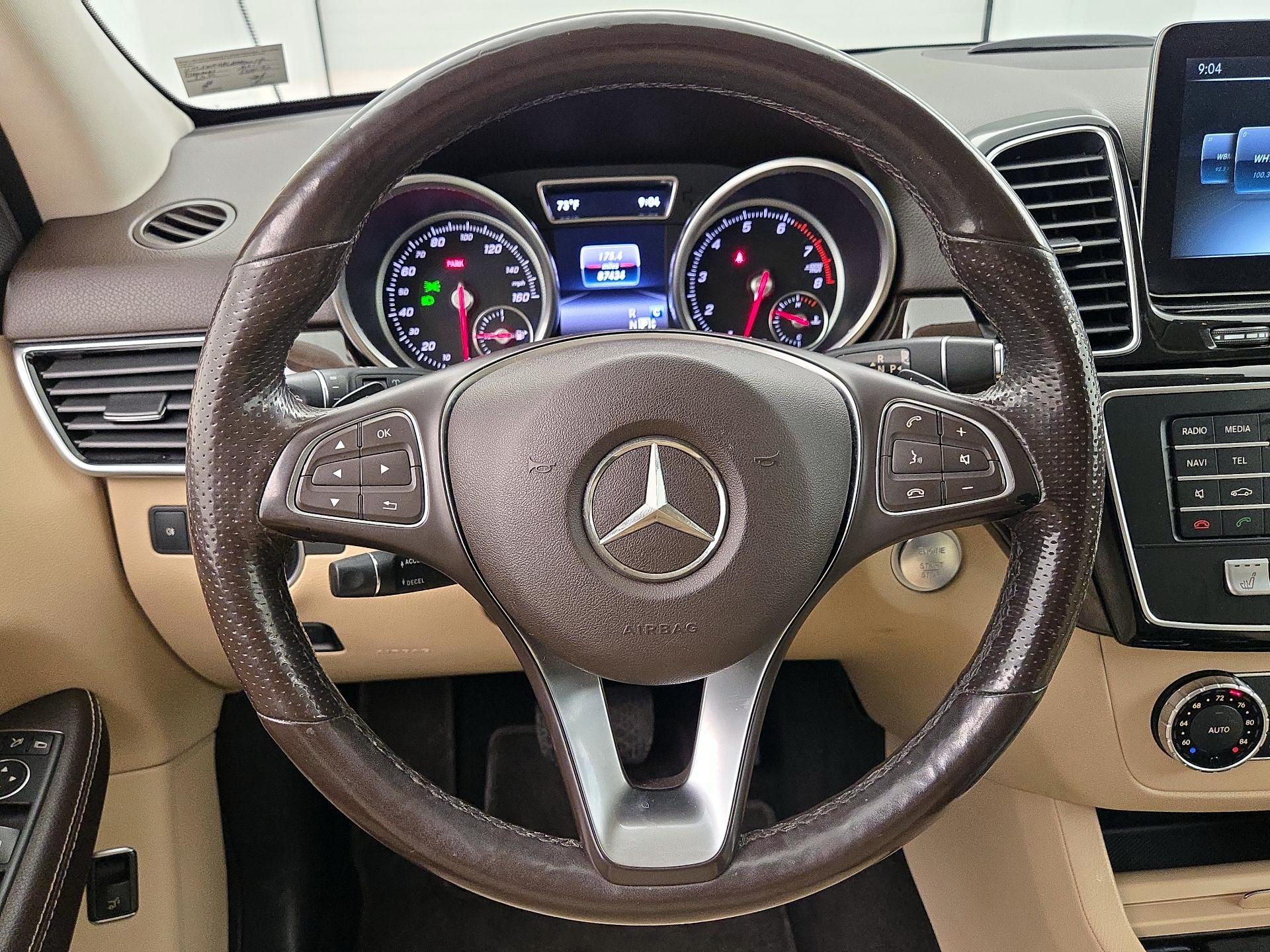 Thumbnail: 2017 Mercedes-Benz GLE - 10