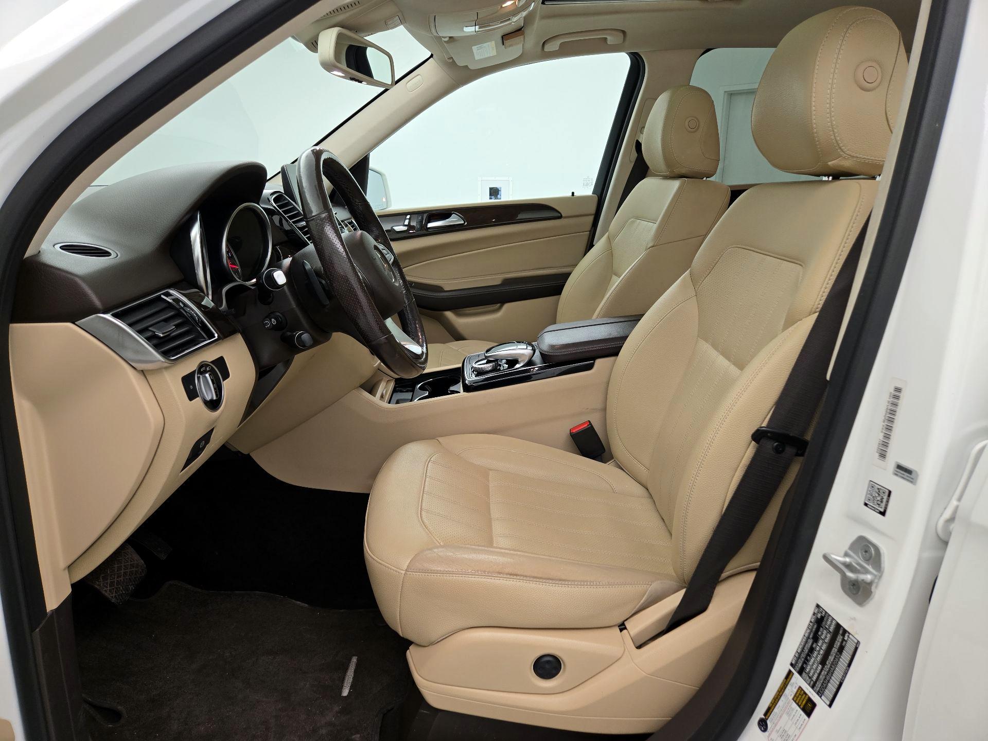 Thumbnail: 2017 Mercedes-Benz GLE - 11